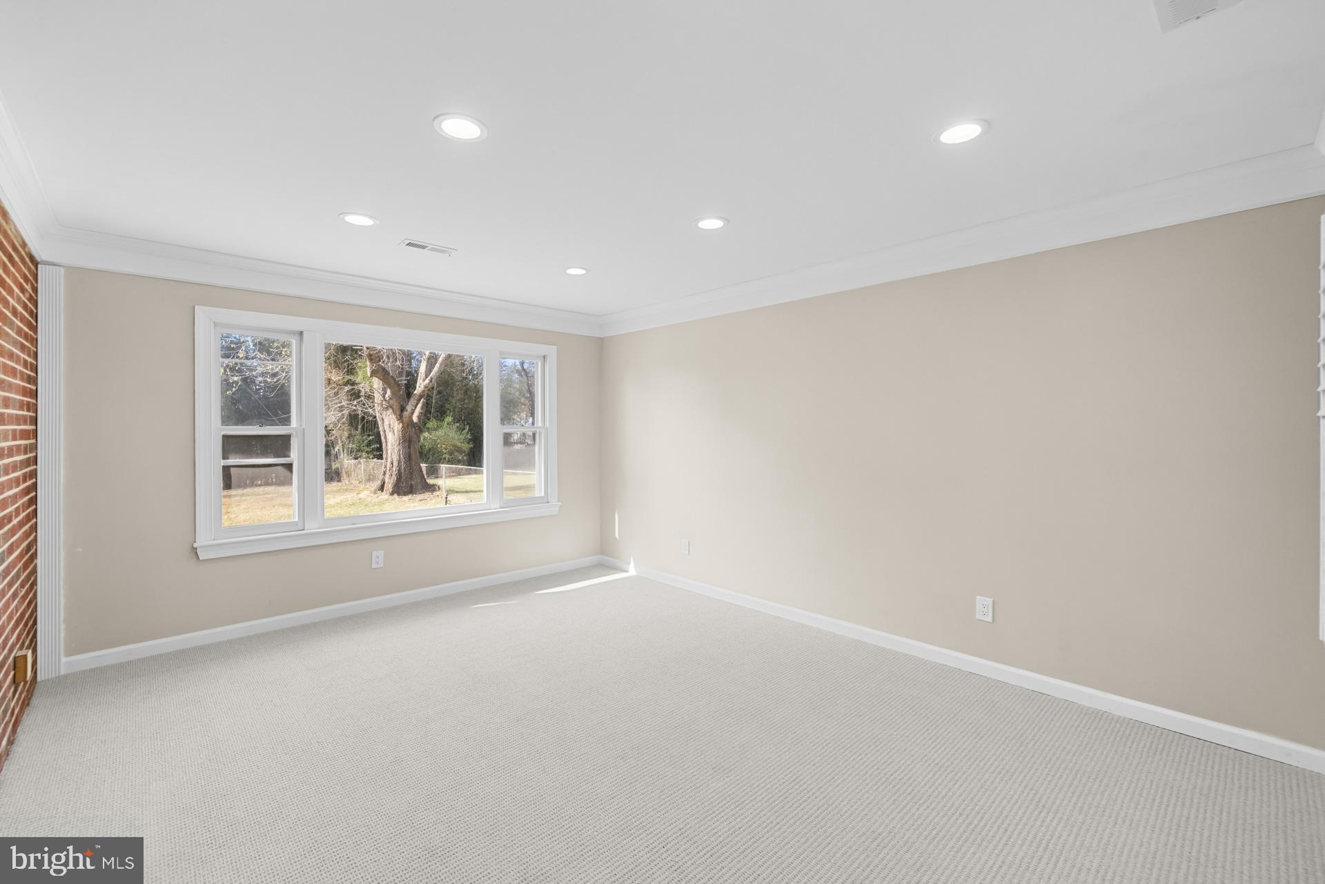 WINDHAM MANOR - Residential