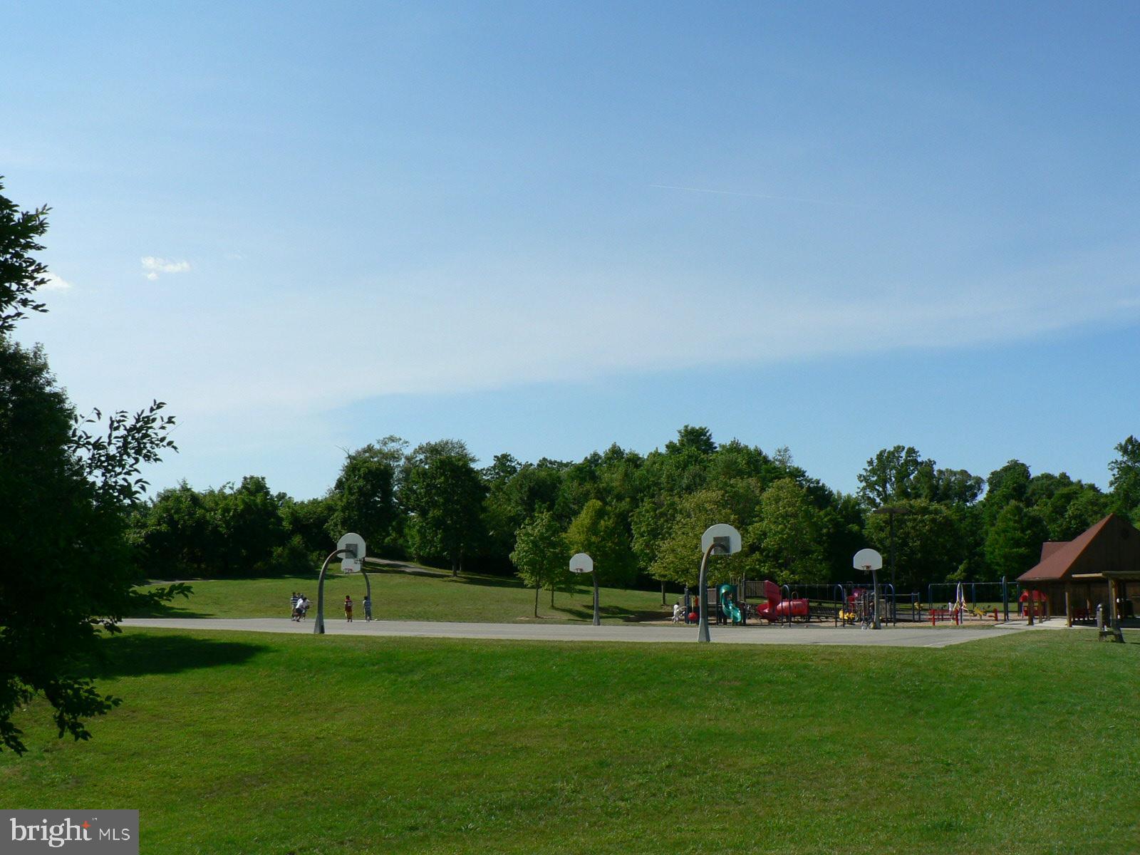 WINDHAM MANOR - Residential