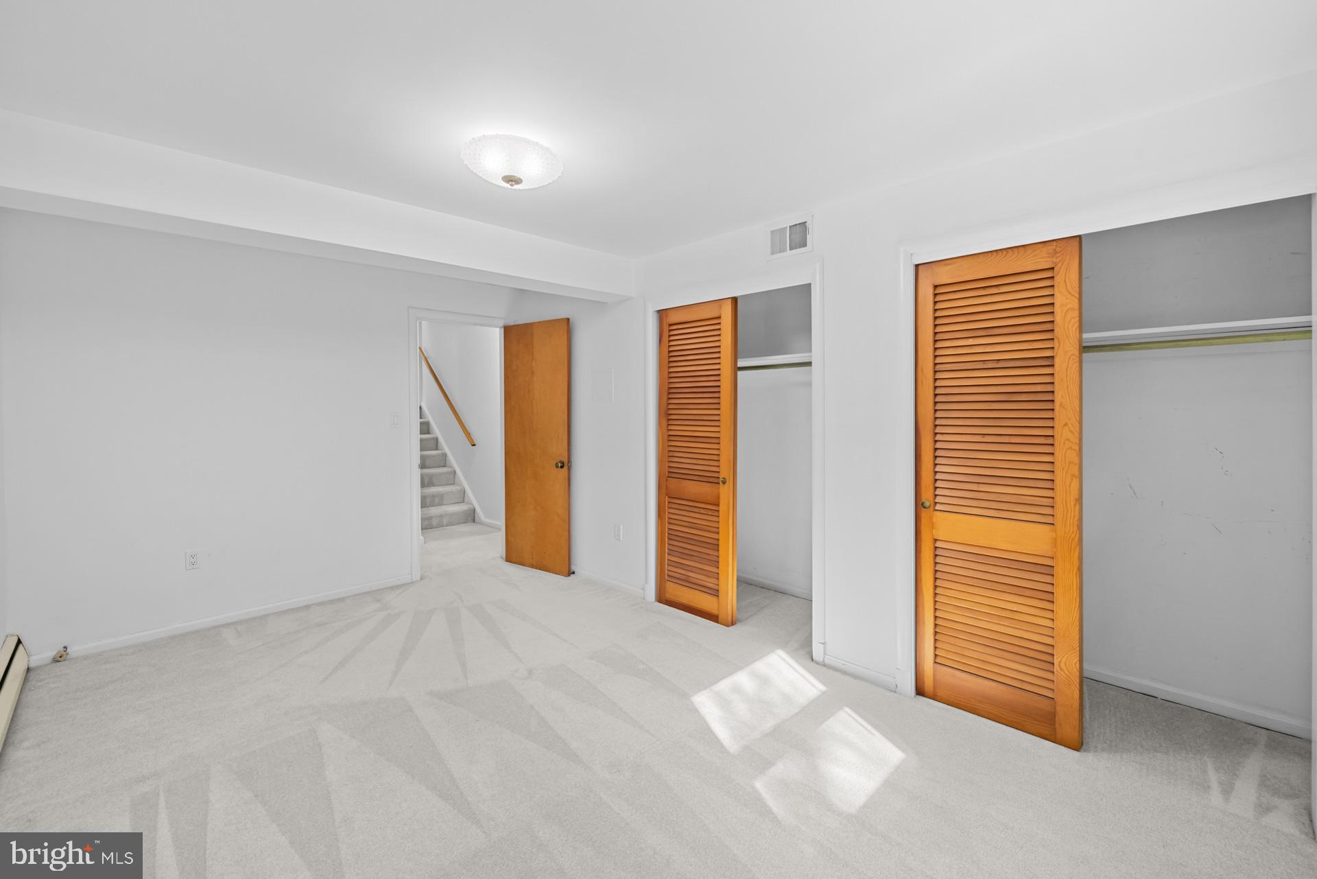 WINDHAM MANOR - Residential