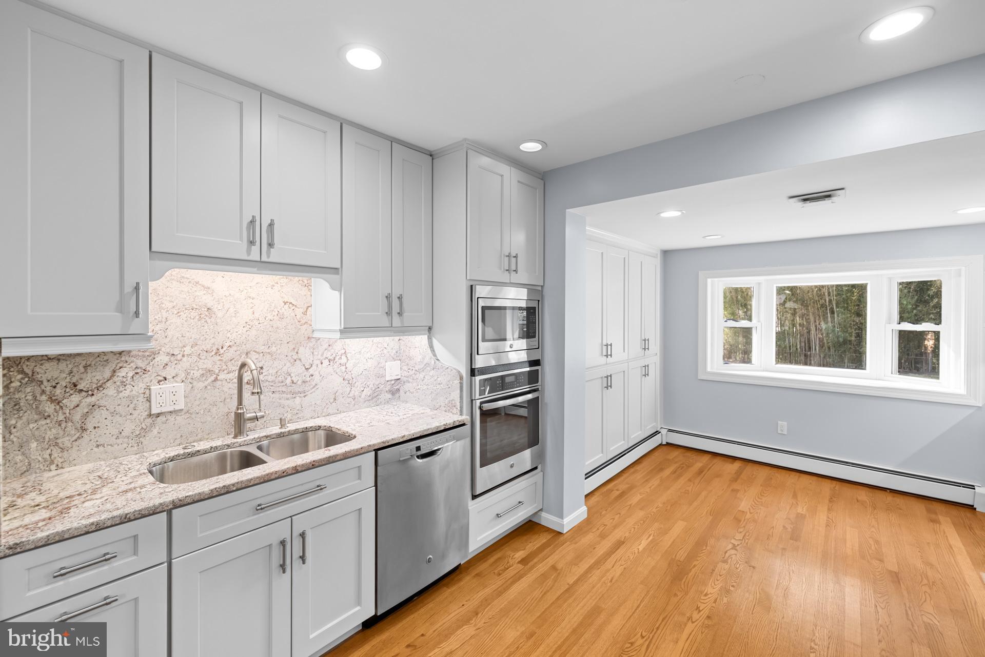 WINDHAM MANOR - Residential