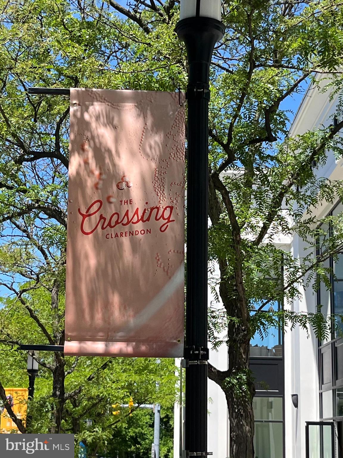 LYON VILLAGE - Residential