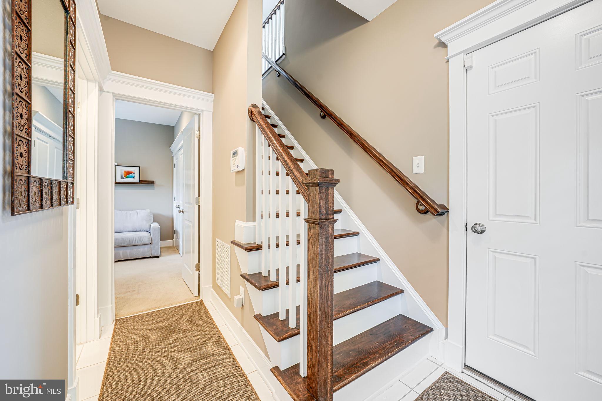 LYON VILLAGE - Residential