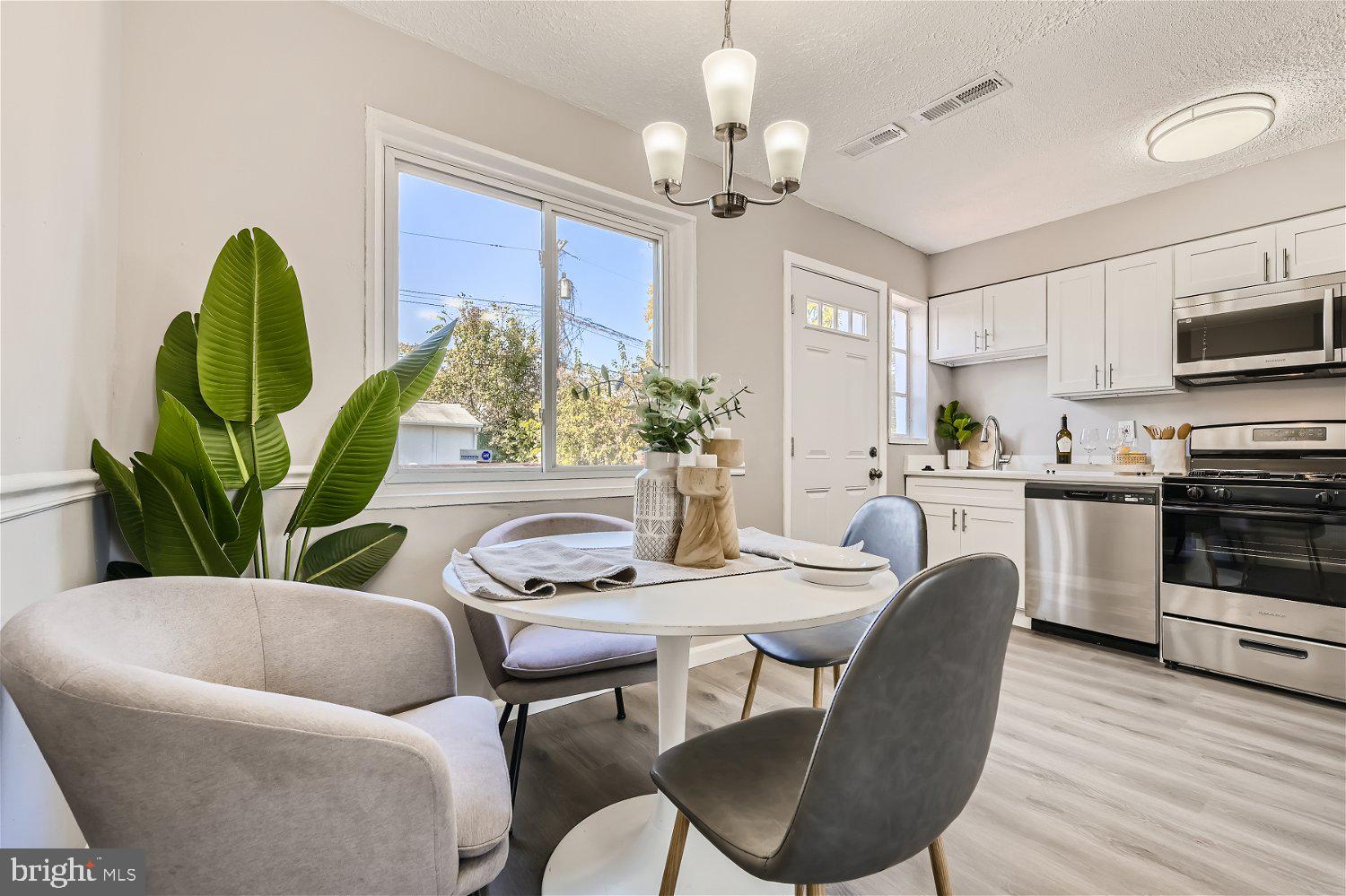 ELMWOOD - Residential