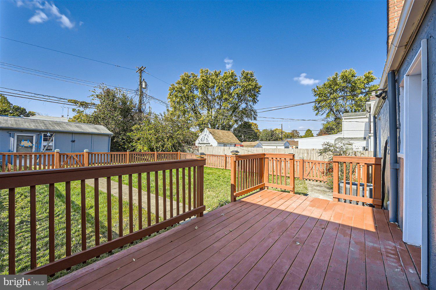 ELMWOOD - Residential