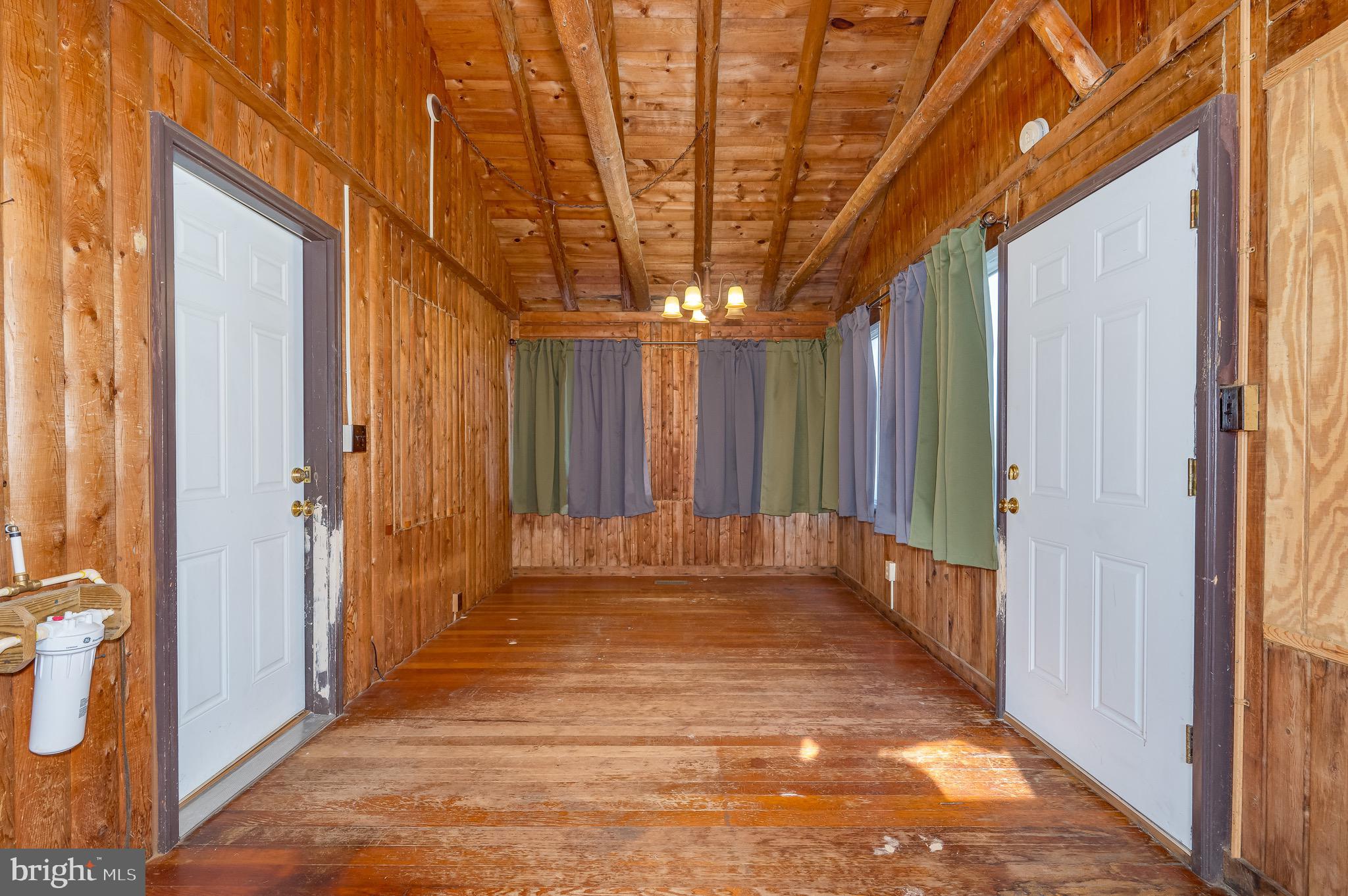 SHANNONDALE - Residential