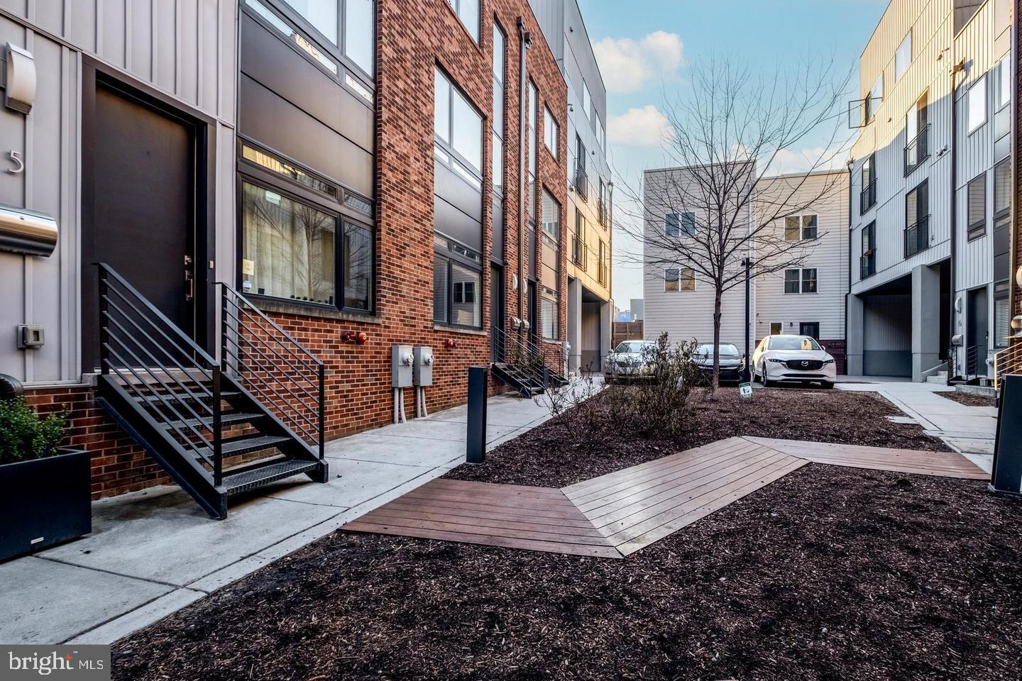 PHILADELPHIA - Residential