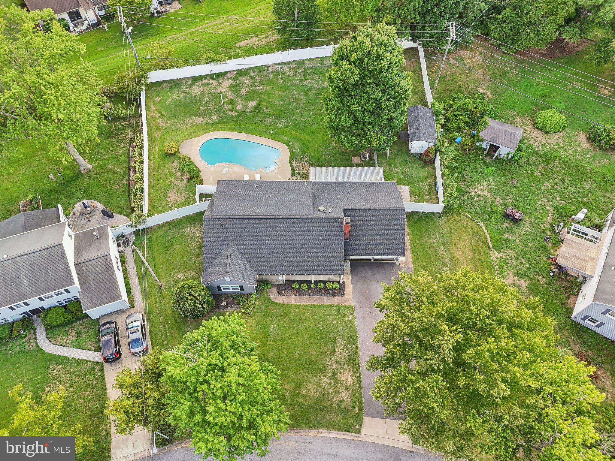 SOMERSET AT BELAIR - Residential