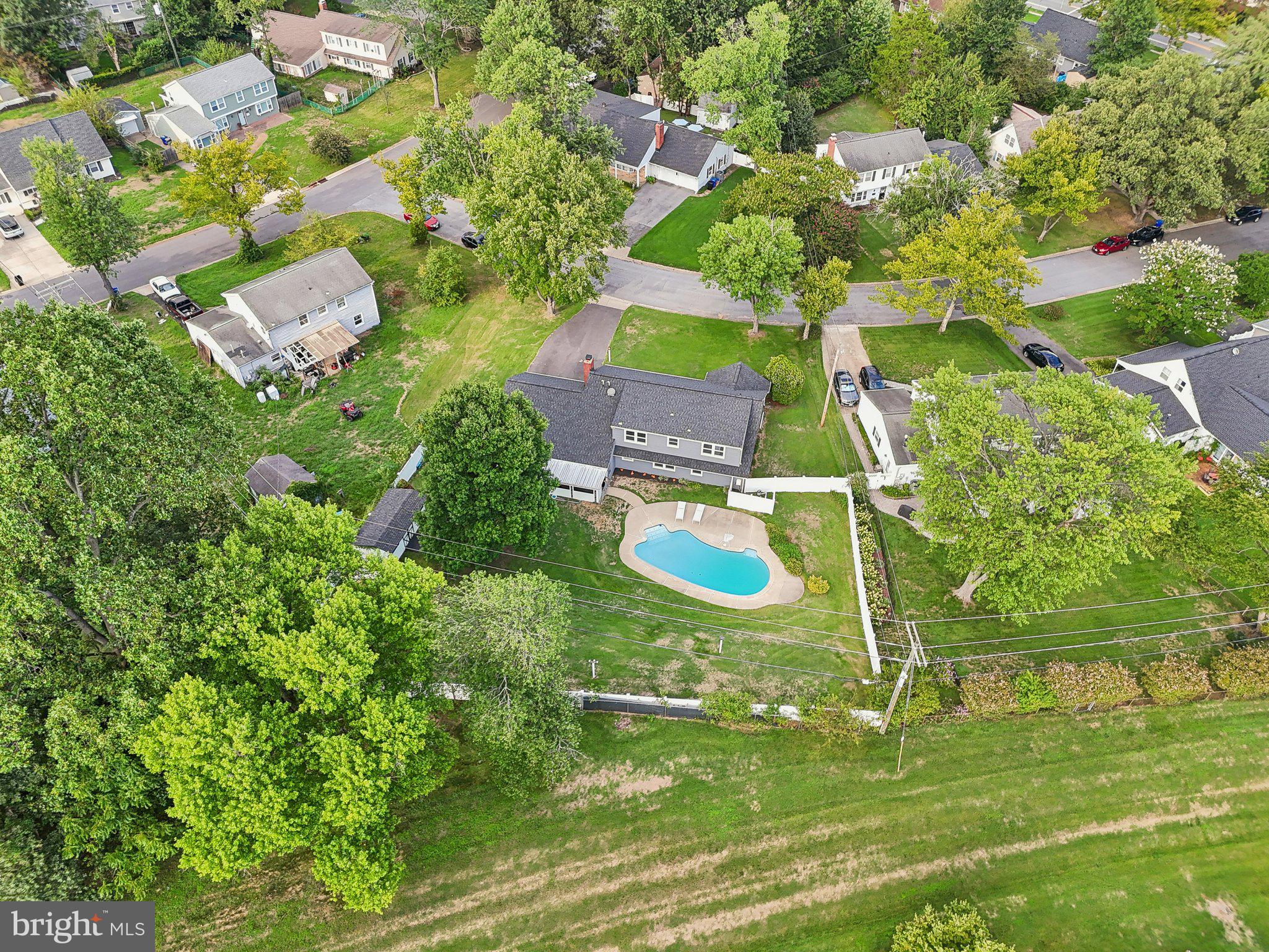 SOMERSET AT BELAIR - Residential