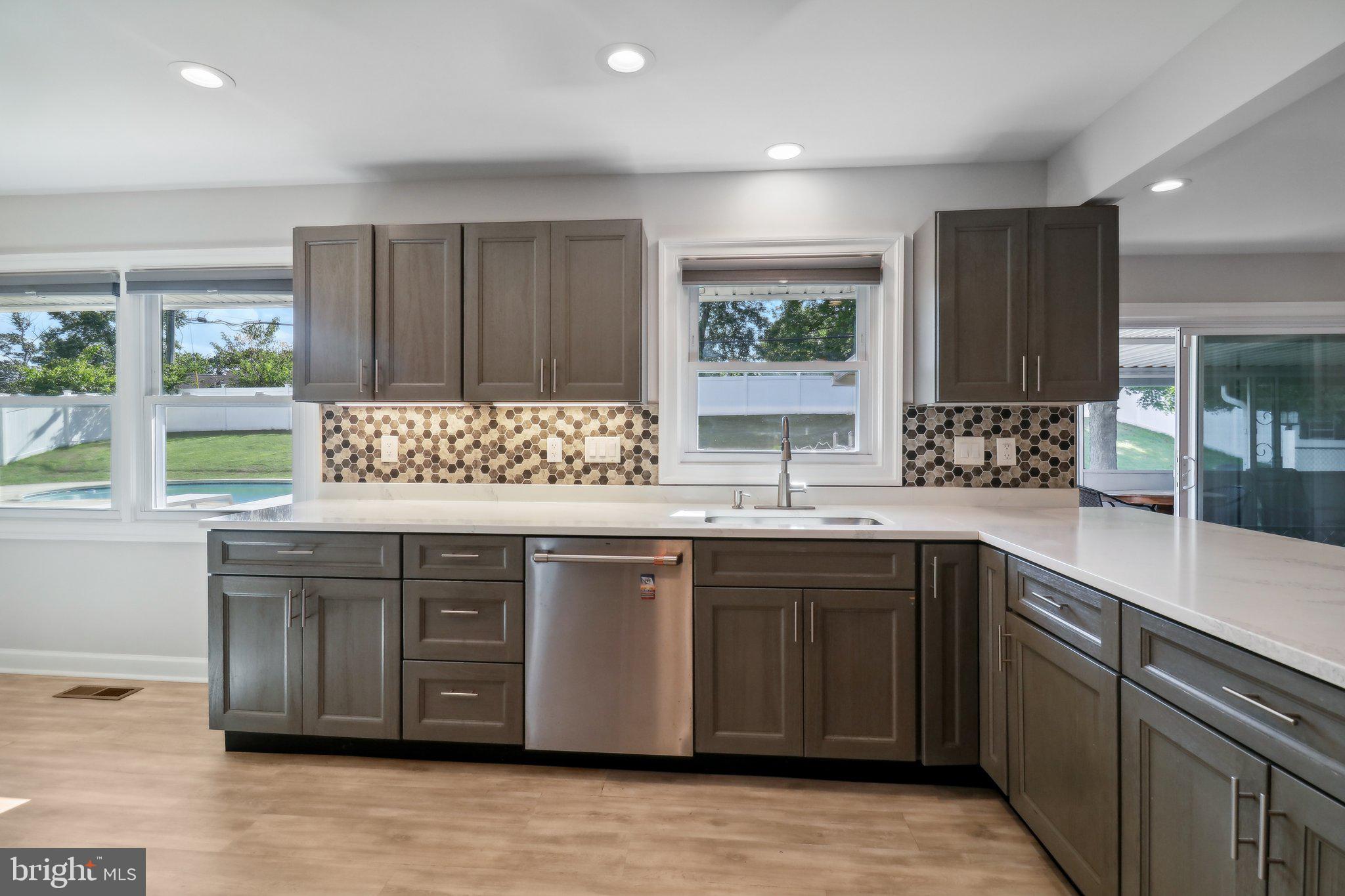 SOMERSET AT BELAIR - Residential