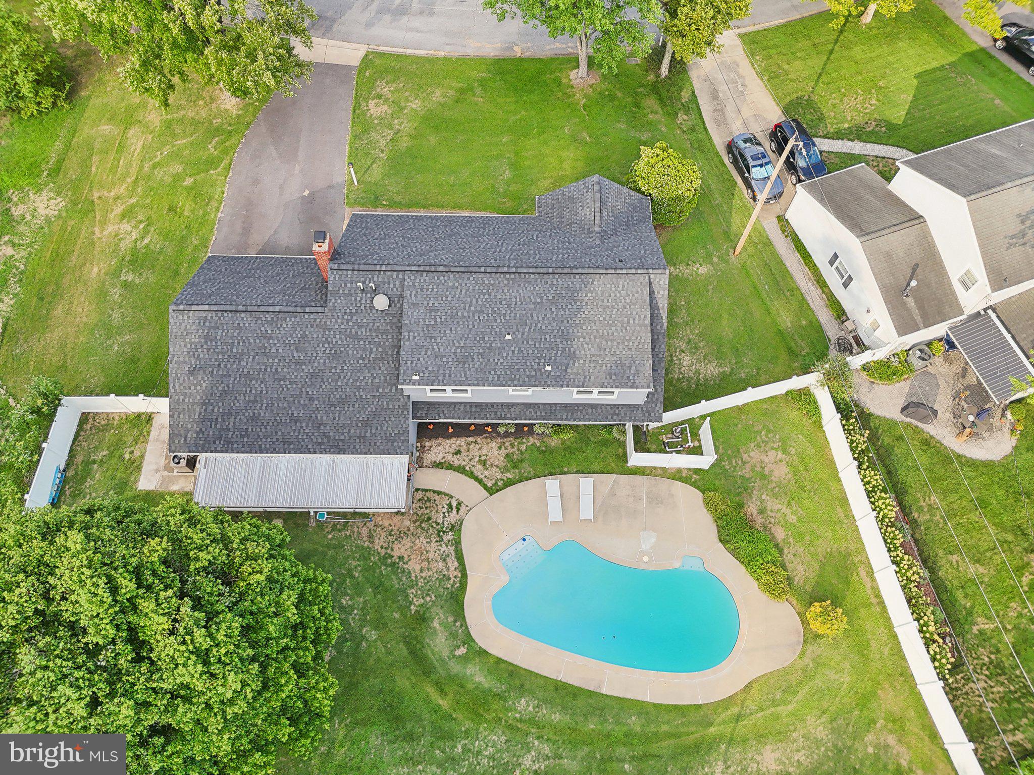 SOMERSET AT BELAIR - Residential