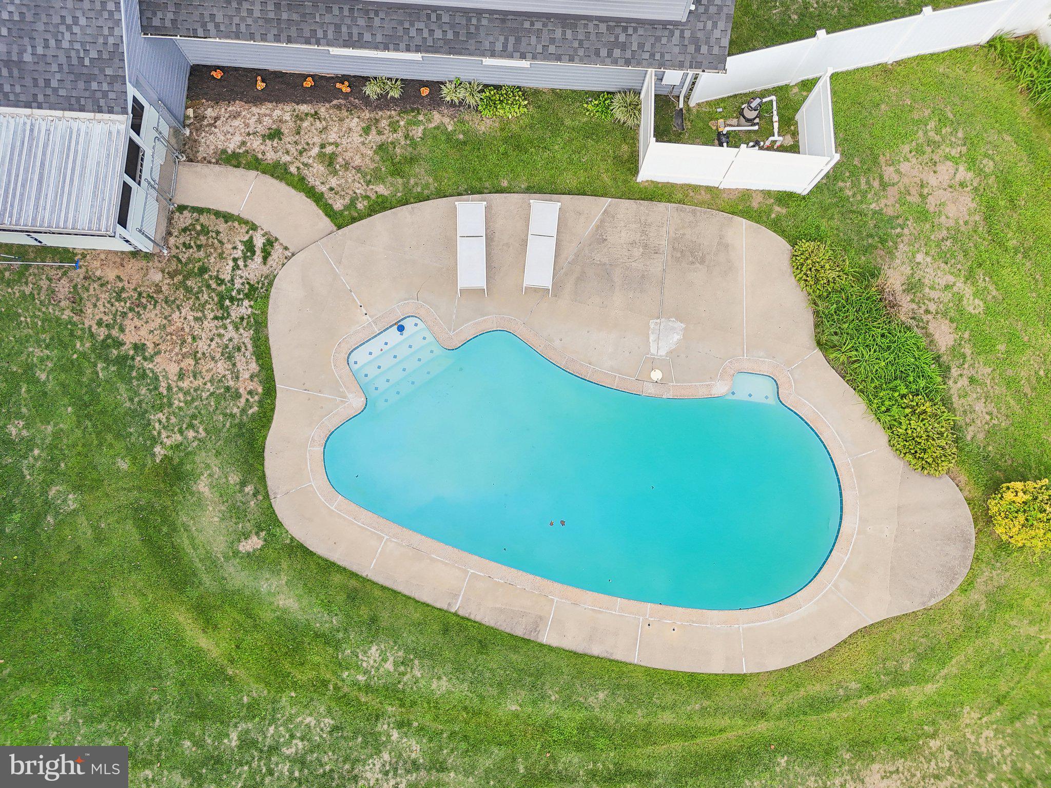 SOMERSET AT BELAIR - Residential