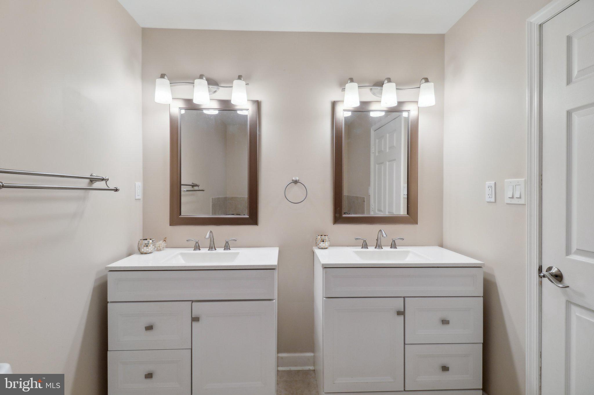 SOMERSET AT BELAIR - Residential