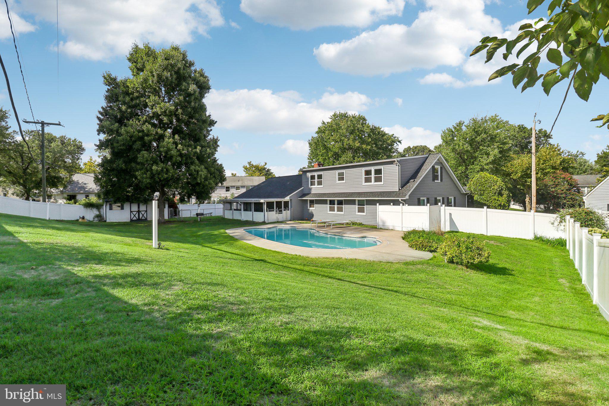 SOMERSET AT BELAIR - Residential