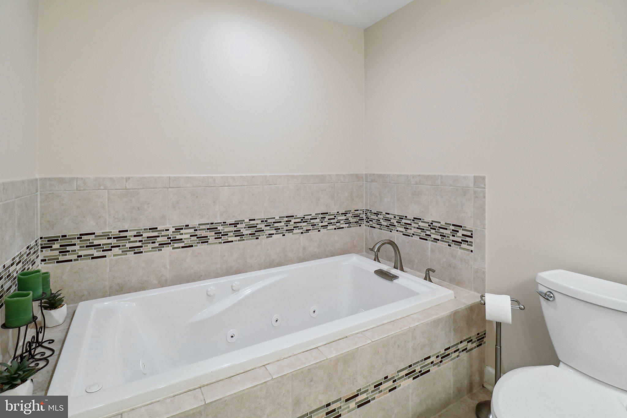 SOMERSET AT BELAIR - Residential