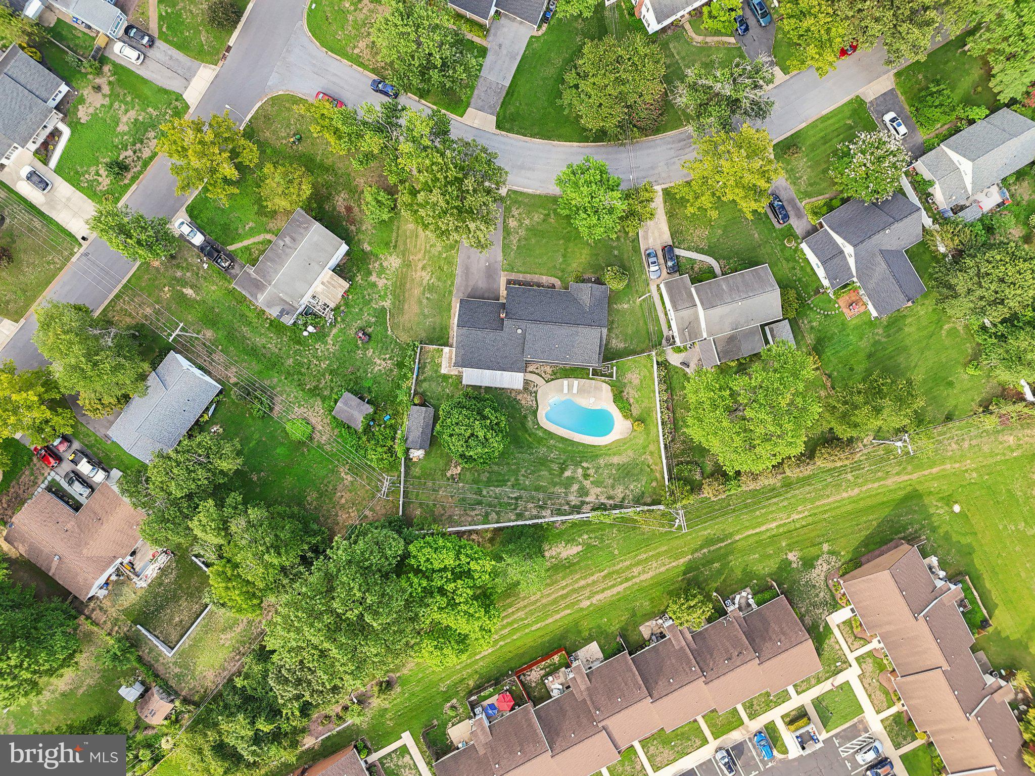 SOMERSET AT BELAIR - Residential