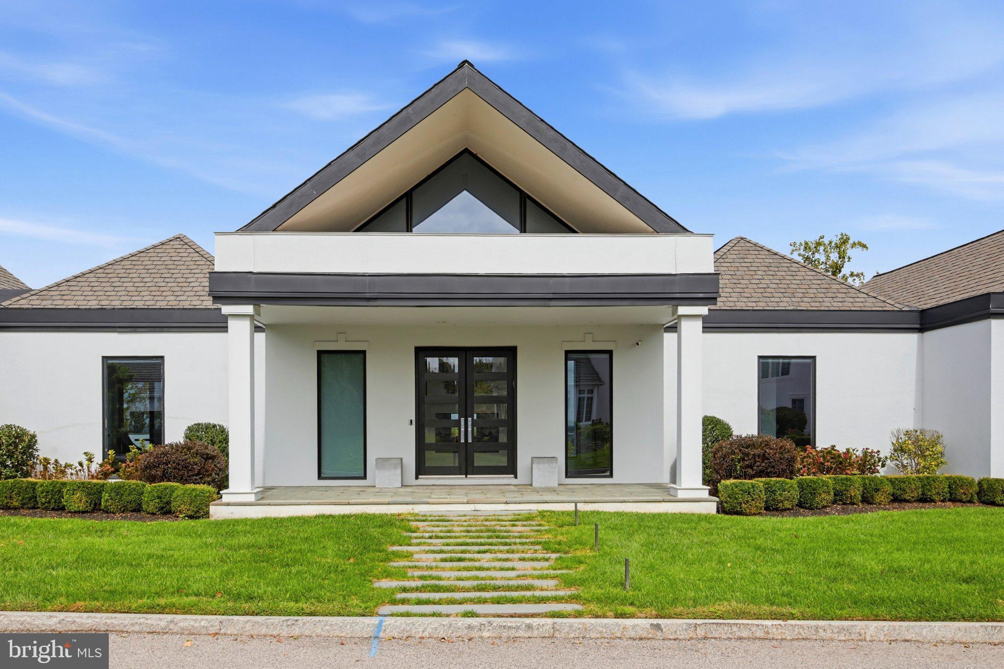 1330 N AVIGNON DRIVE
