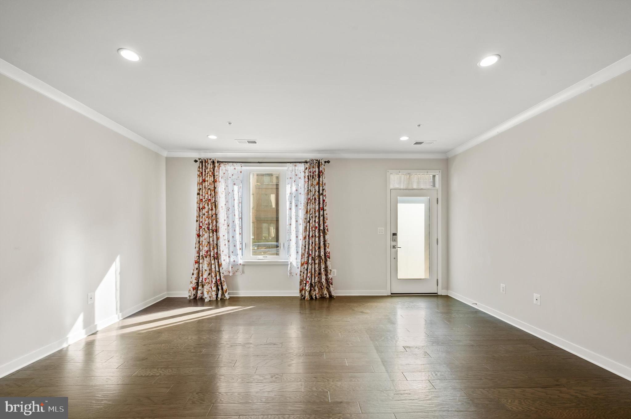 LOUDOUN VALLEY CARLISLE - Residential