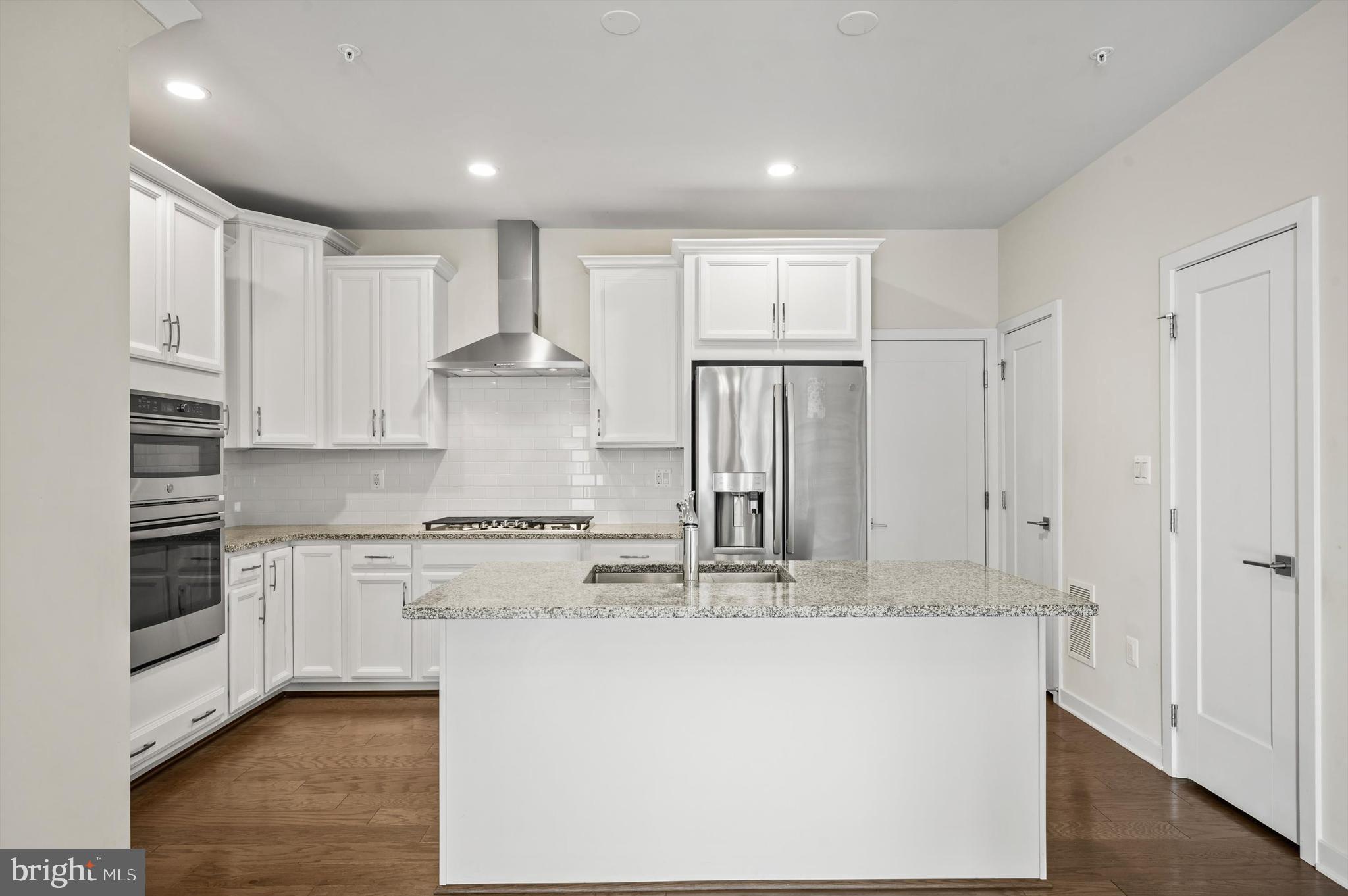 LOUDOUN VALLEY CARLISLE - Residential