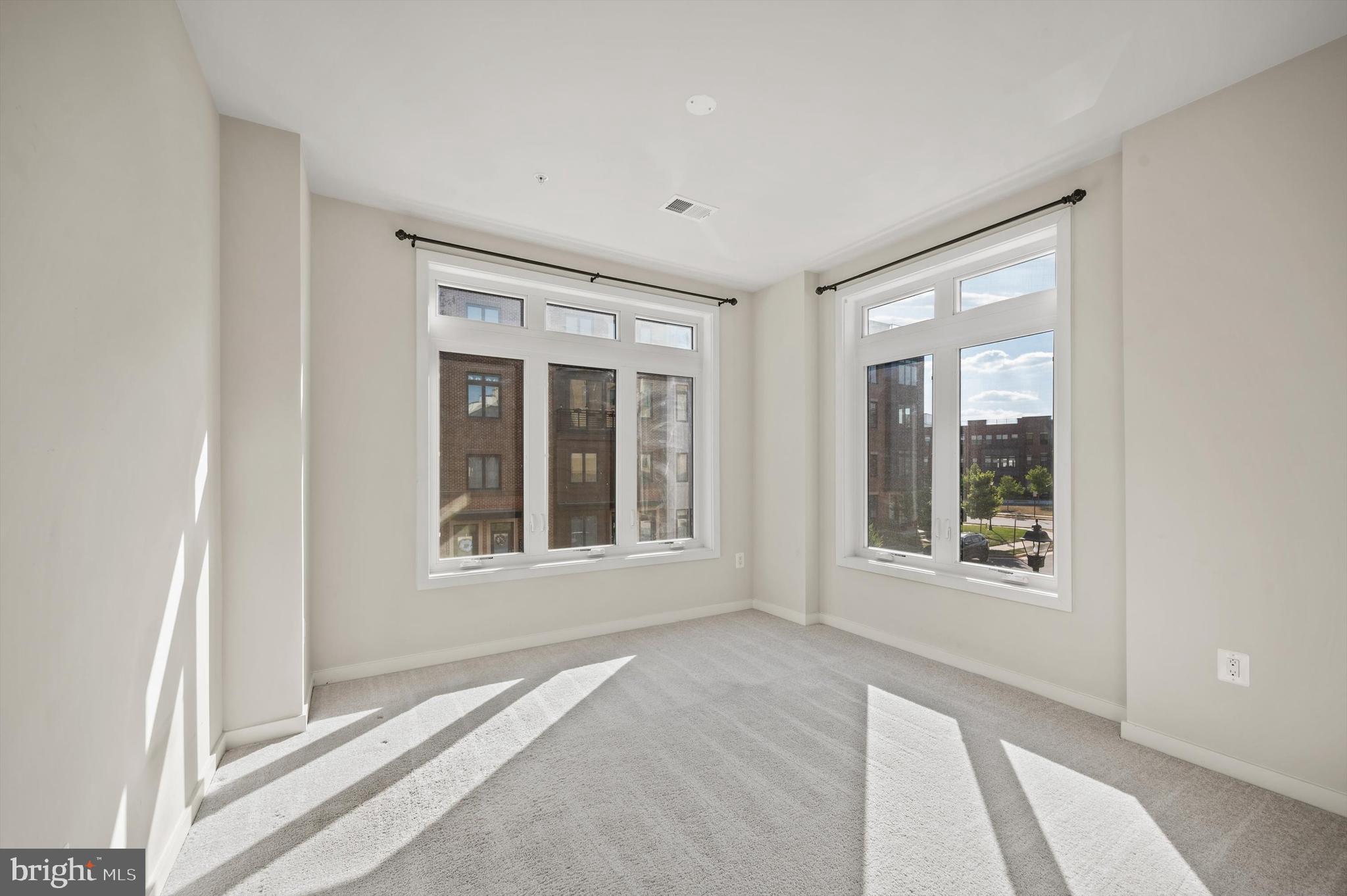 LOUDOUN VALLEY CARLISLE - Residential