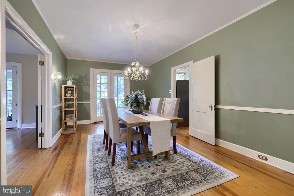 Photo of 413 Woodcrest Avenue, Lititz, PA 17543 (MLS # PALA2056214)