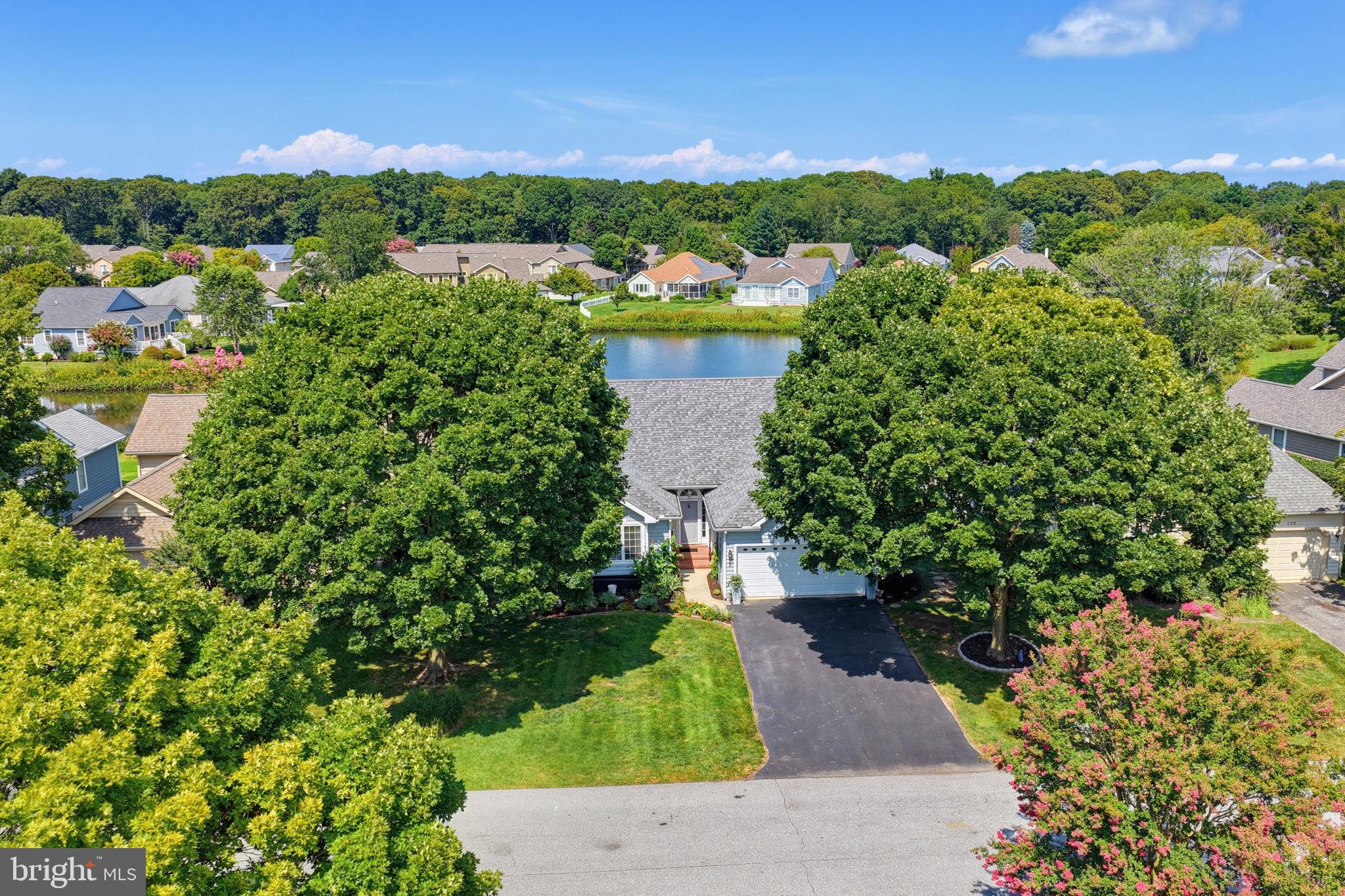 128 LAKESIDE DRIVE