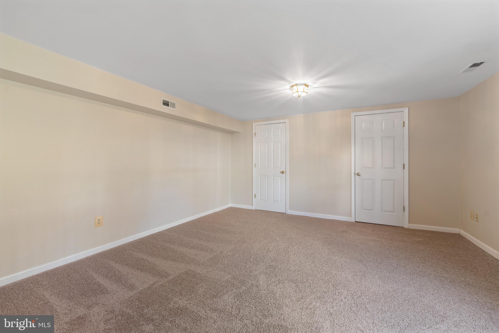 STRATFORD PLACE - Residential