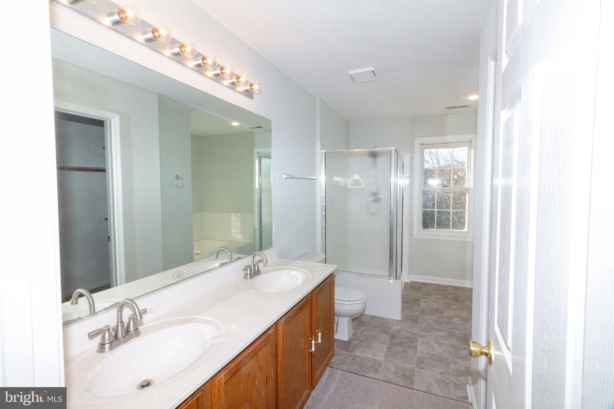 STRATFORD PLACE - Residential