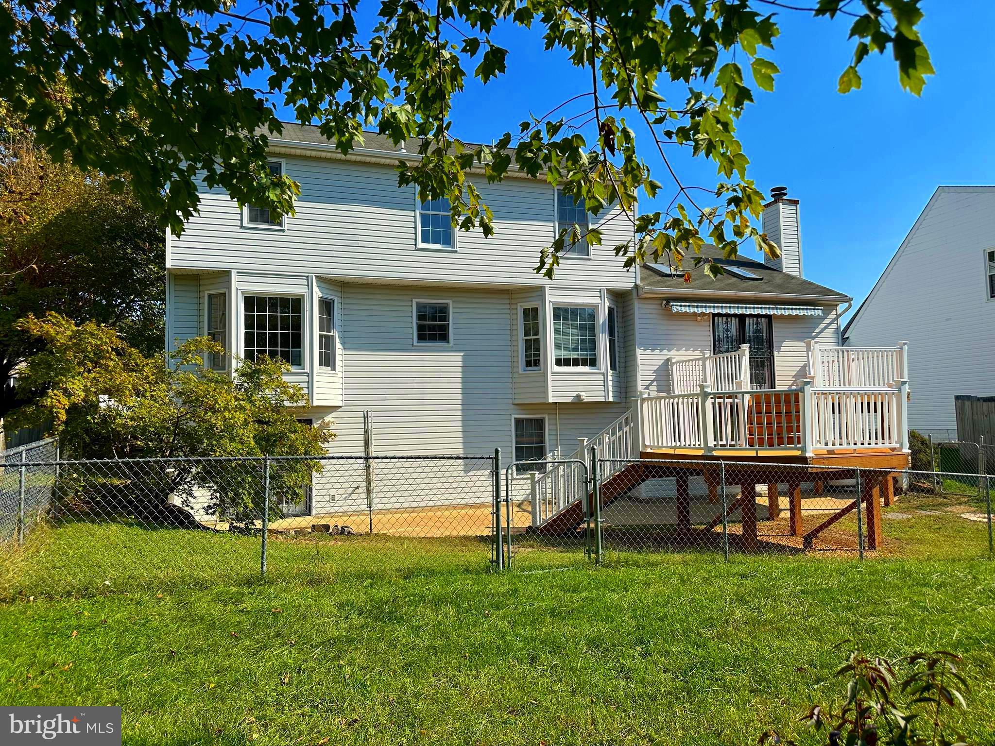 STRATFORD PLACE - Residential