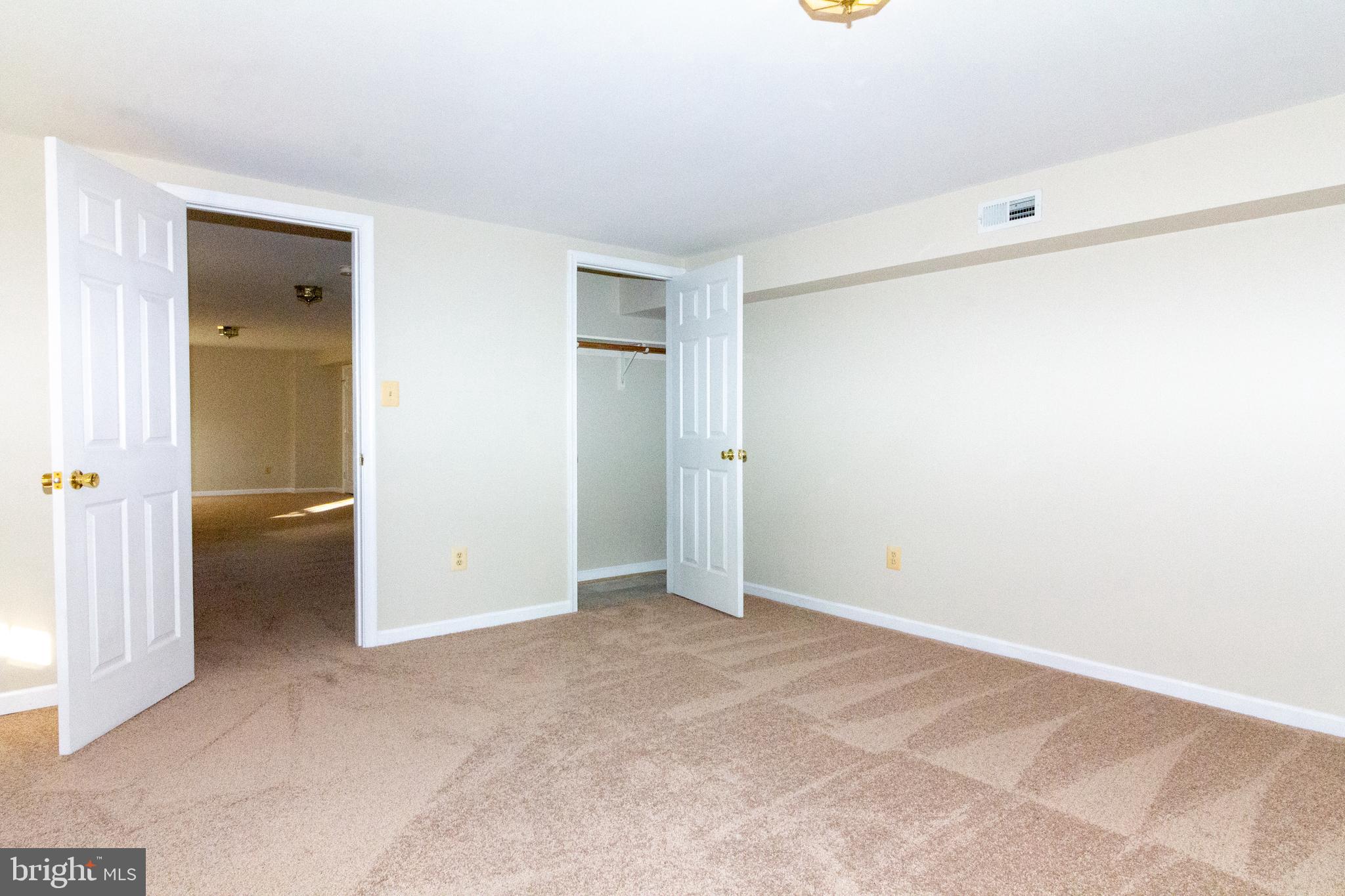 STRATFORD PLACE - Residential