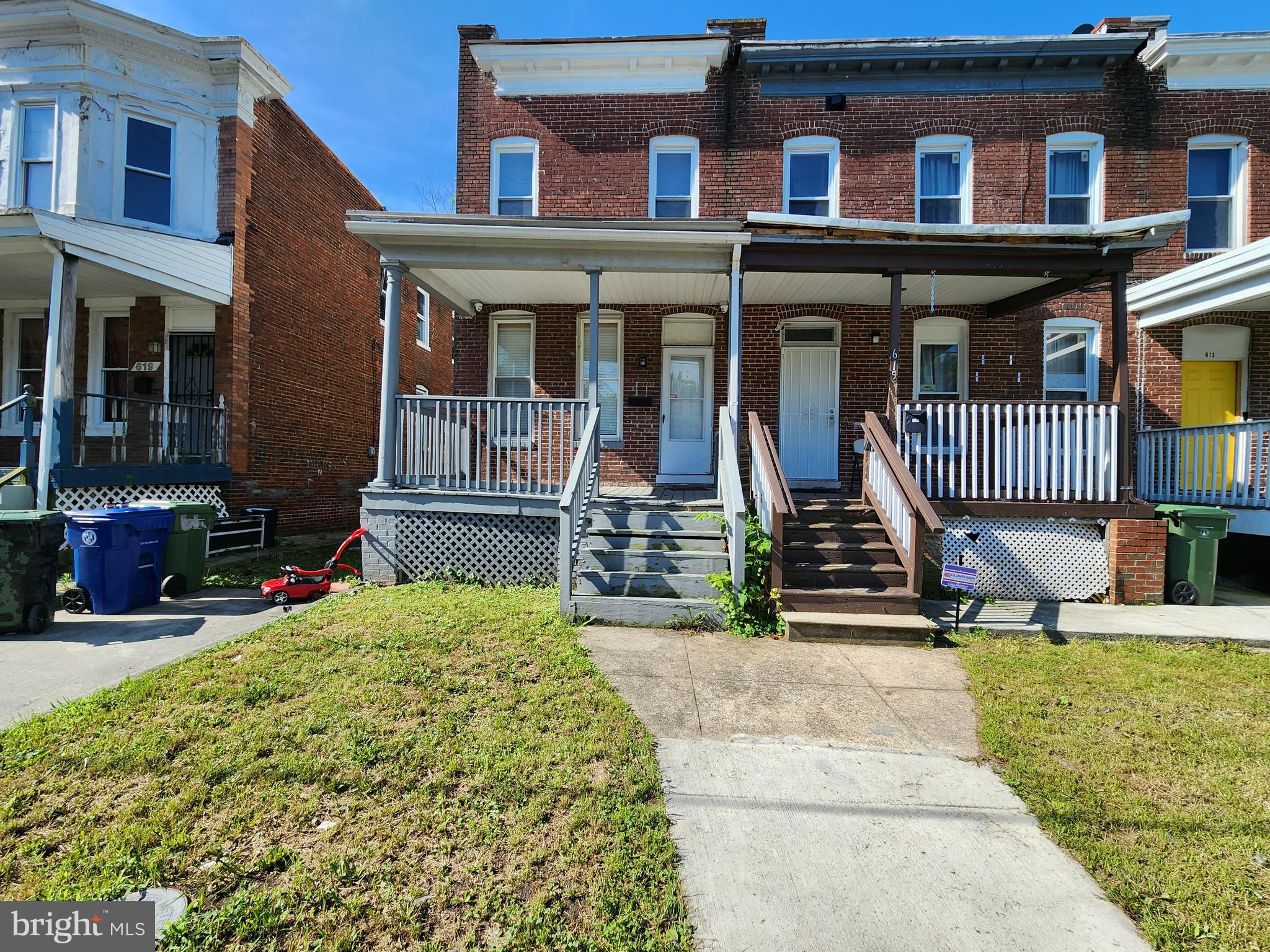 ONLINE AUCTION: Bidding begins 7/29/2025 @ 10:00 AM. Bidding ends 7/31/2025 @ 12:30 PM. List Price is Suggested Opening Bid. Deposit: $10,000.
Two story end unit porch-front townhome in Woodbourne-McCabe.
This property offers convenient proximity to Notre Dame of Maryland University, Sherwood Gardens, and Johns Hopkins University.
Closest traffic arteries are York Rd and E Cold Spring Ln.
Property is believed to be vacant.