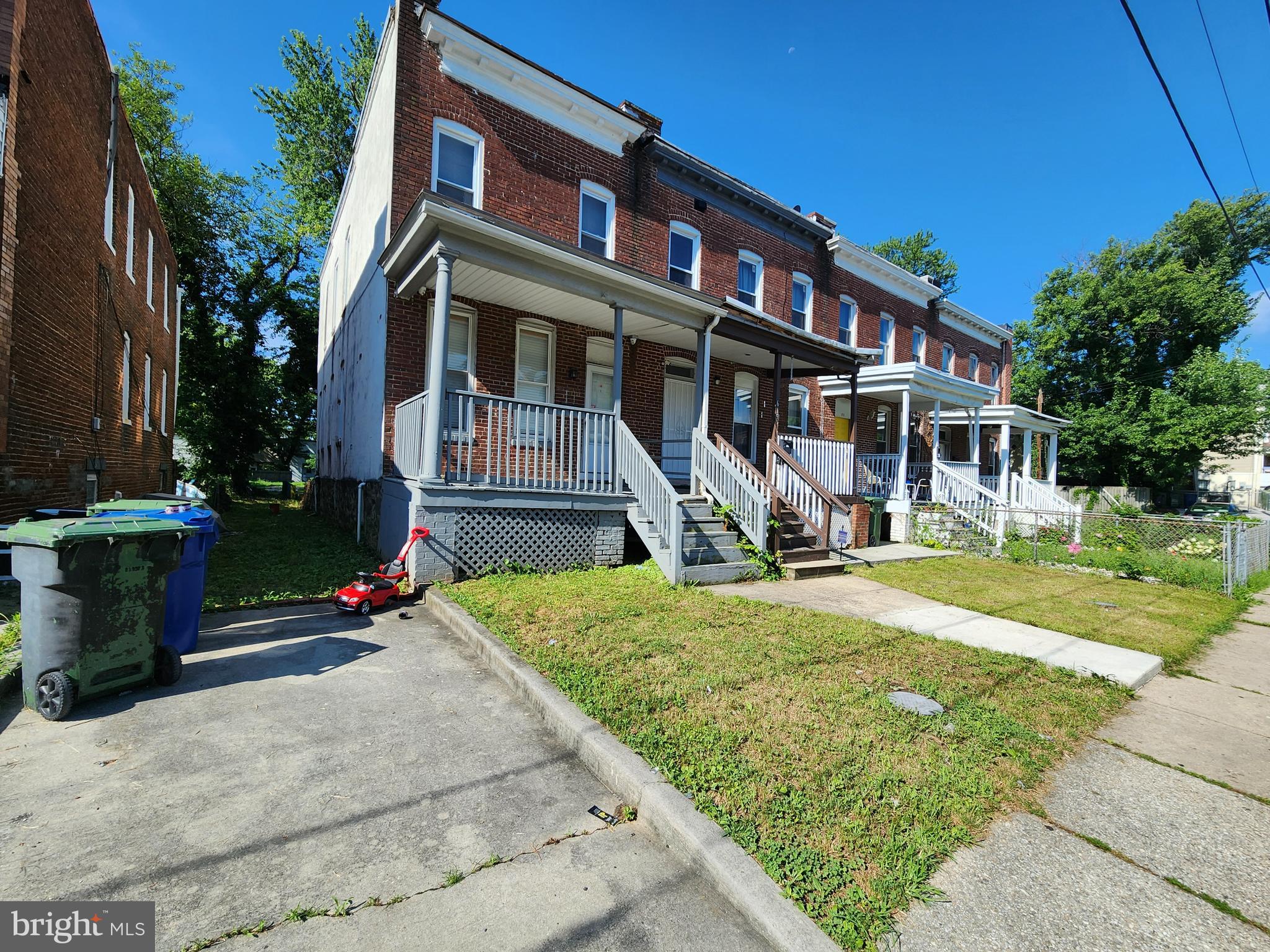 617 GLENWOOD AVENUE