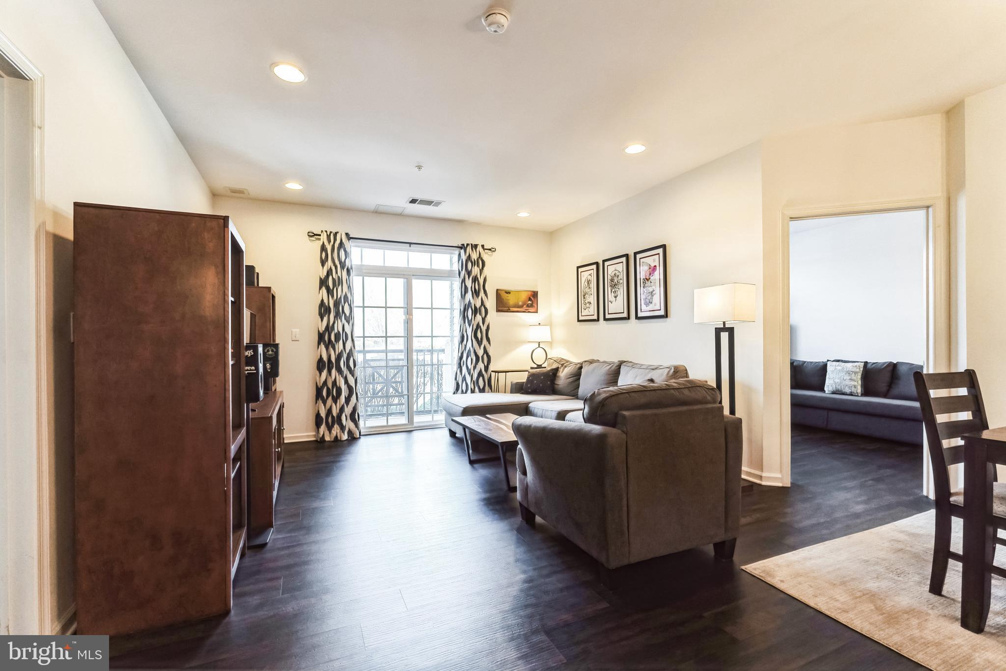 THE GRANDE AT RIVERVIEW - Residential Lease