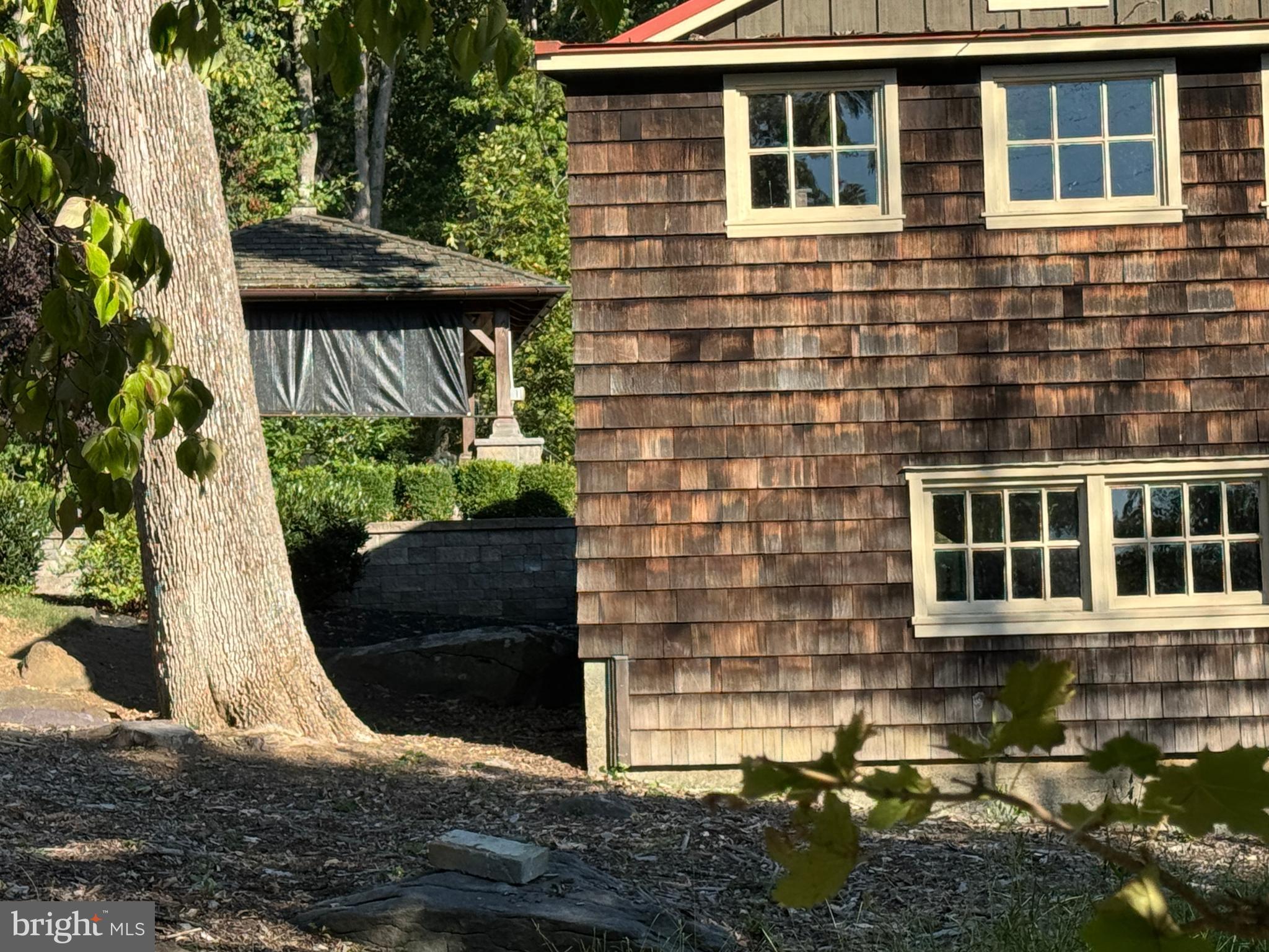 673 SPRING MOUNT ROAD