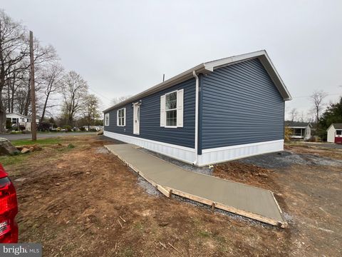 6 SKYVIEW LANE QUAKERTOWN PA 18951