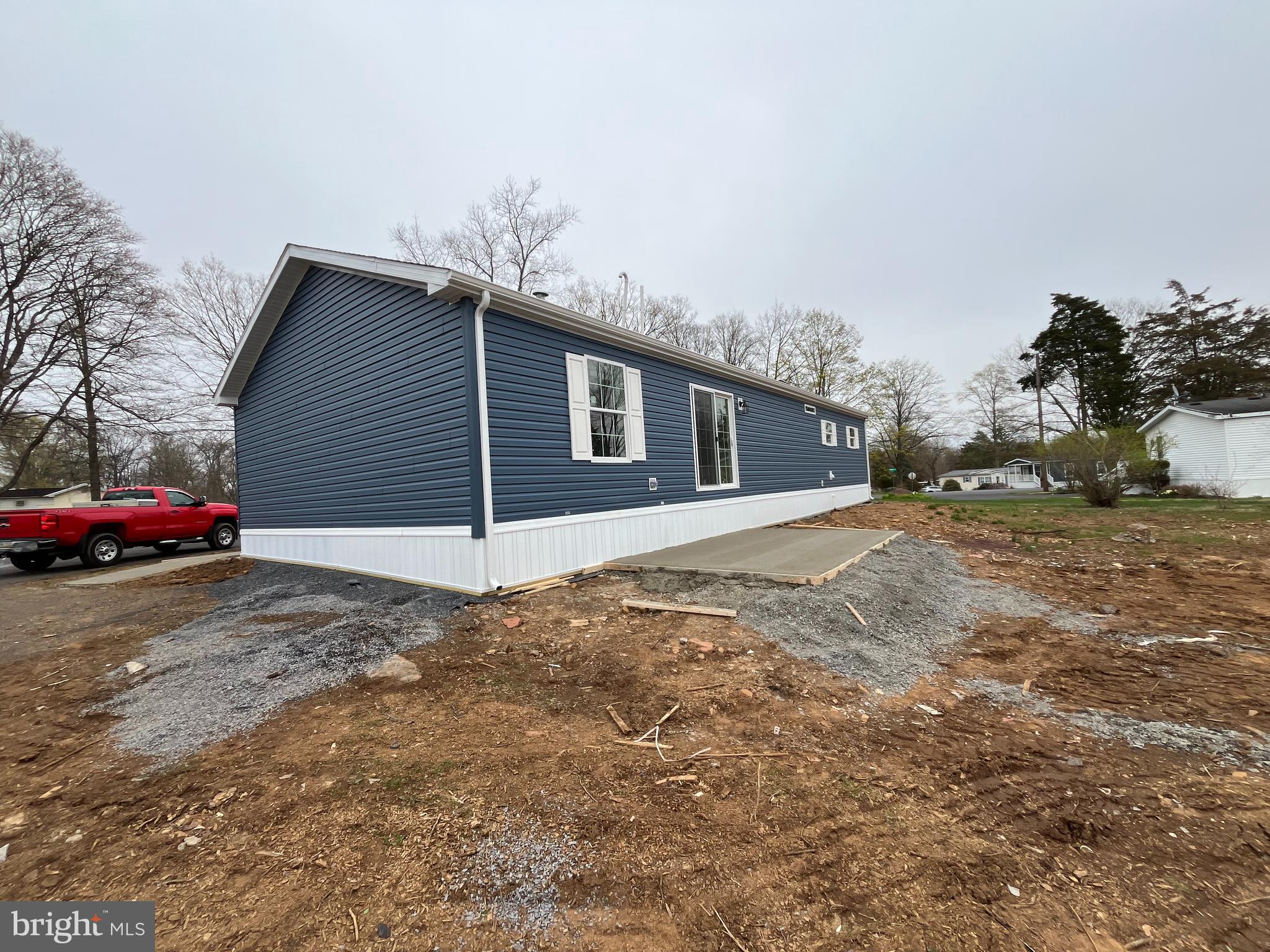 6 SKYVIEW LANE