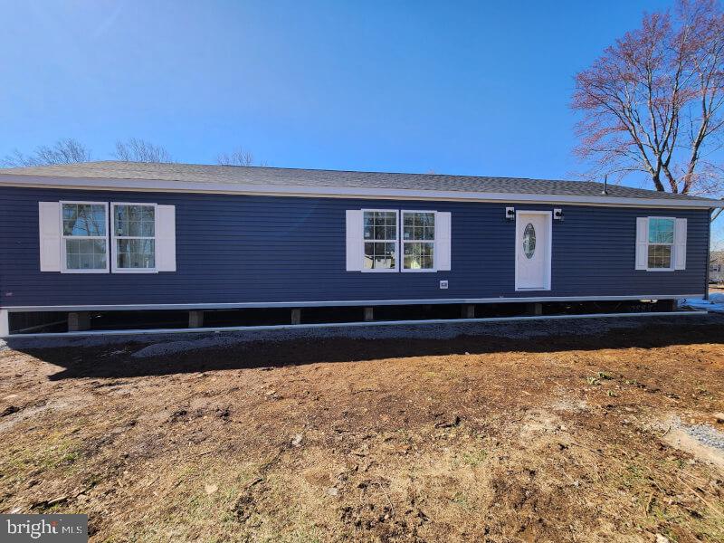 6 SKYVIEW LANE