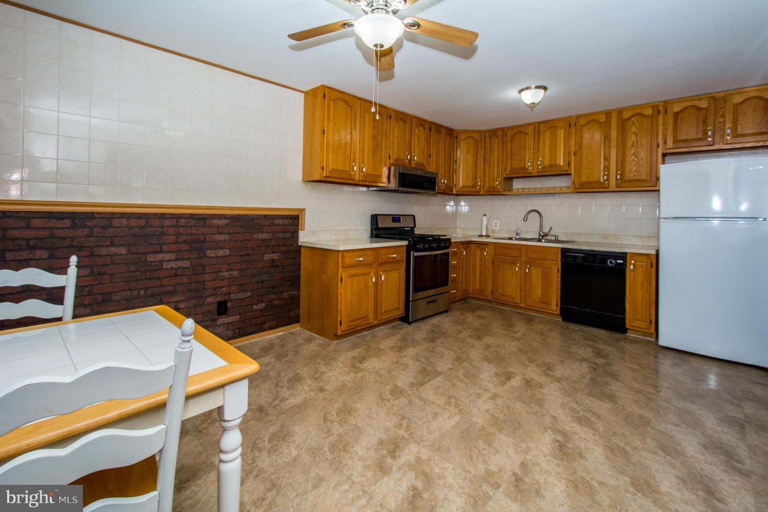 ROCK CREEK ESTATES - Residential