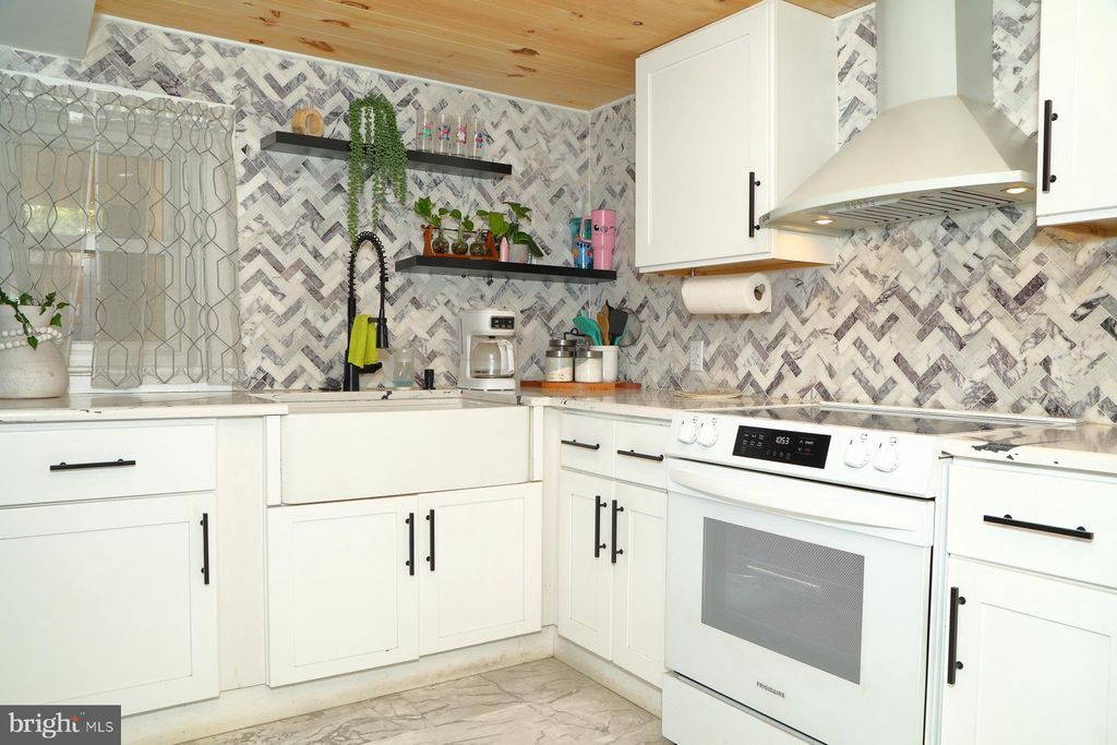 Photo of 517 S Prince Street, LANCASTER, PA 17603 (MLS # PALA2078054)