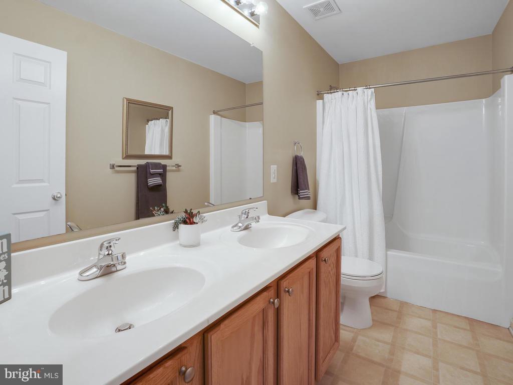 VILLAGES OF URBANA - Residential