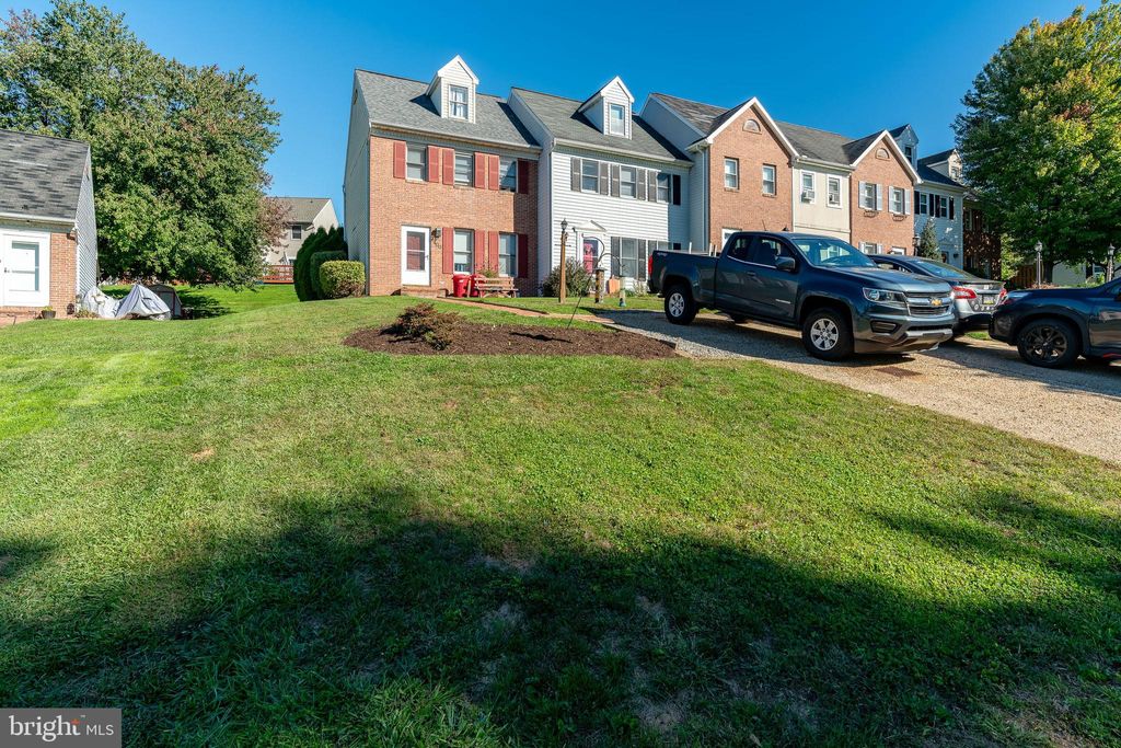 Photo of 400 Cardinal Road, Lititz, PA 17543 (MLS # PALA2042338)