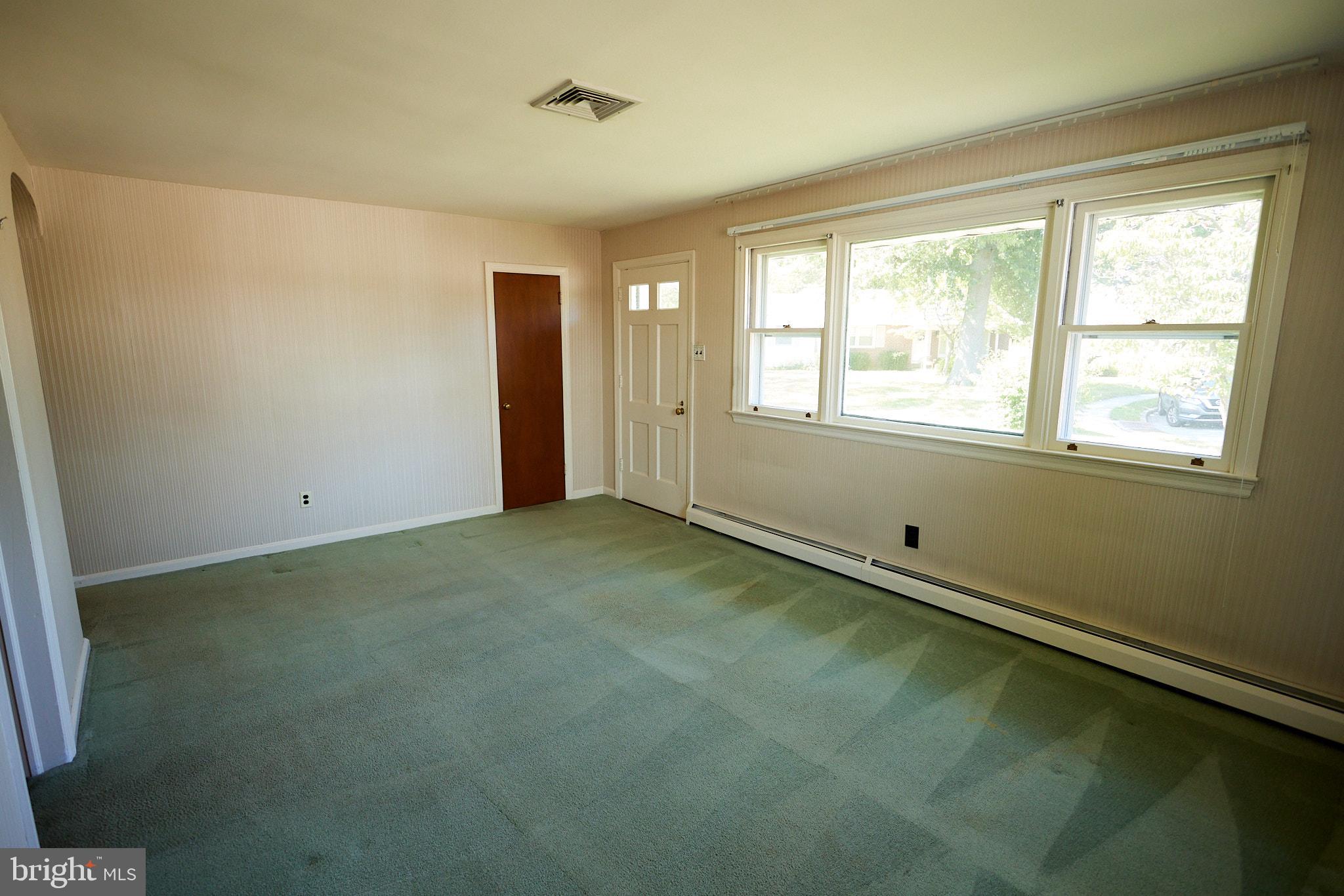 4 VALLEY VIEW CIRCLE