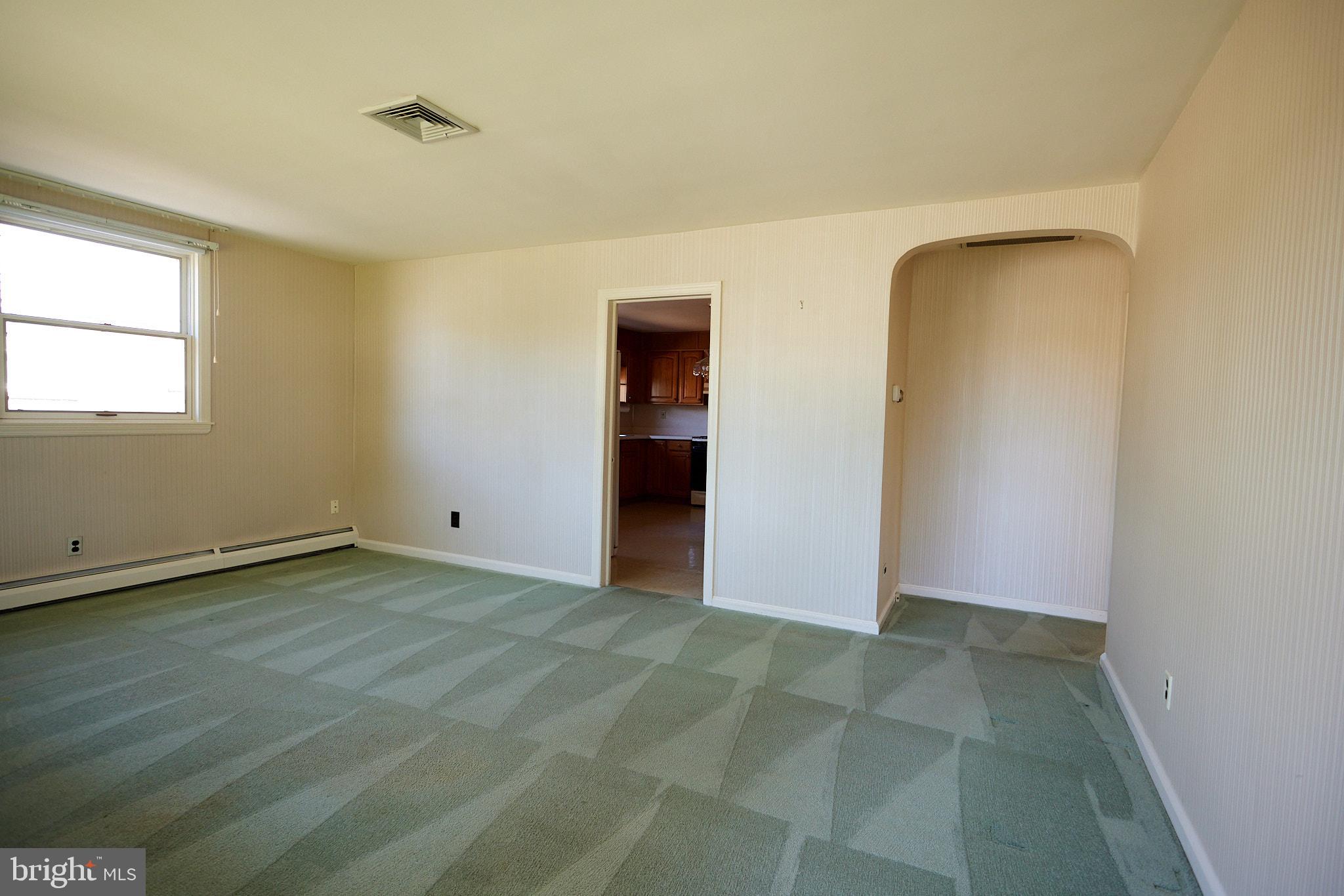 4 VALLEY VIEW CIRCLE