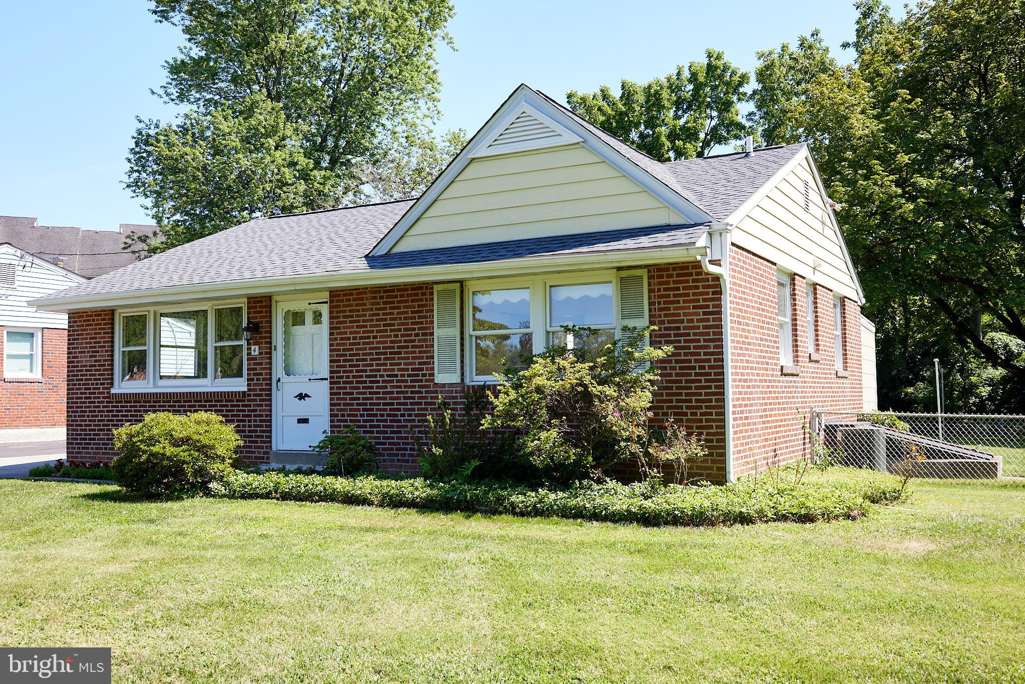 4 VALLEY VIEW CIRCLE