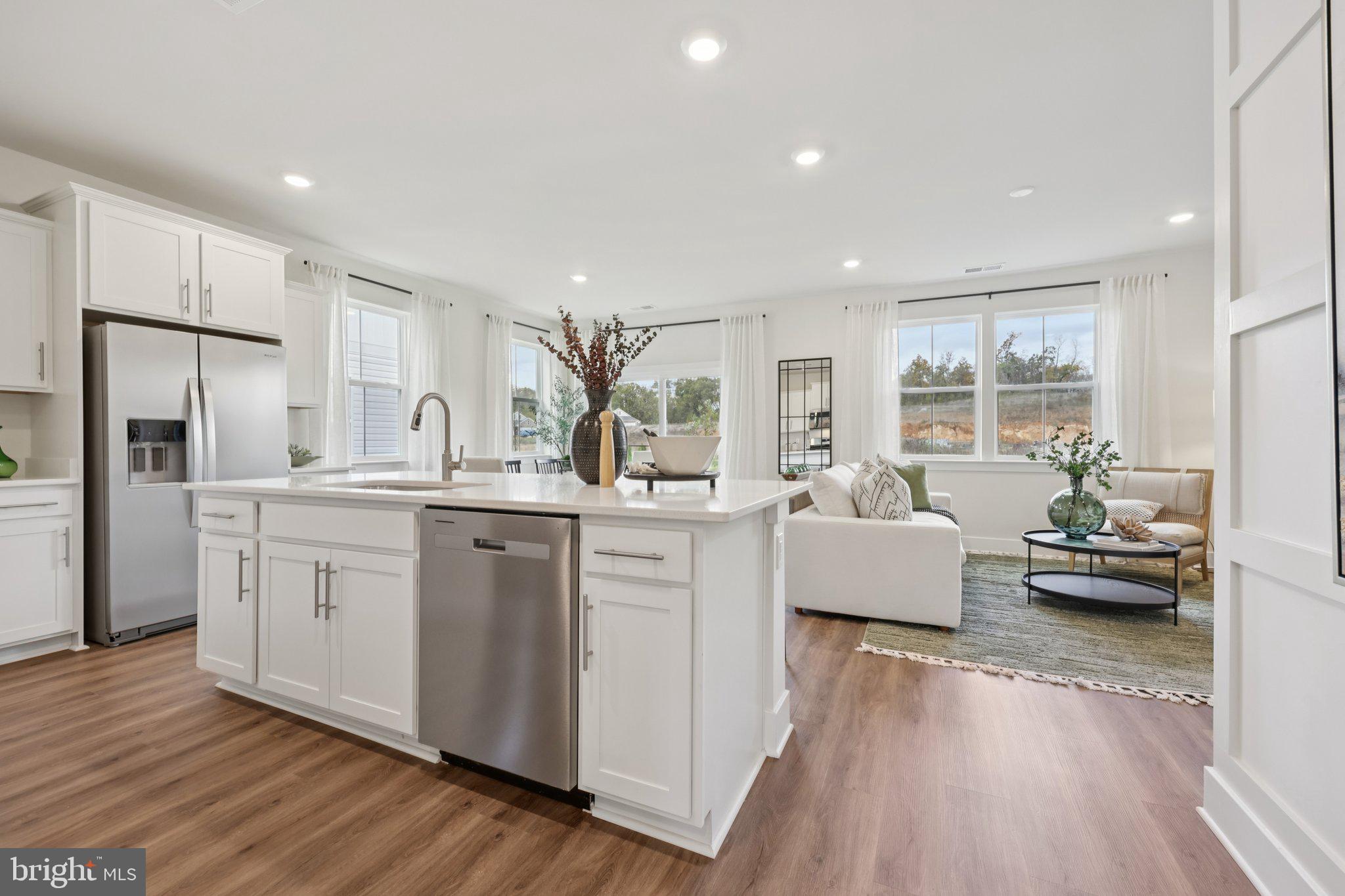 WILLOW RUN - Residential