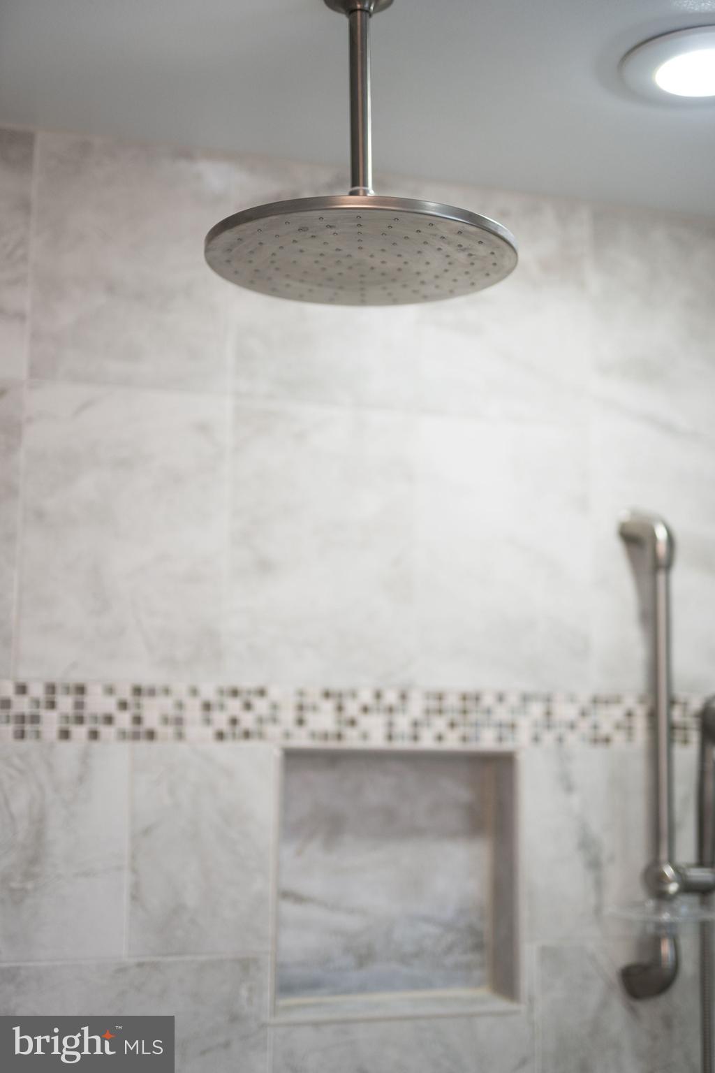 ANNALEE HEIGHTS - Residential