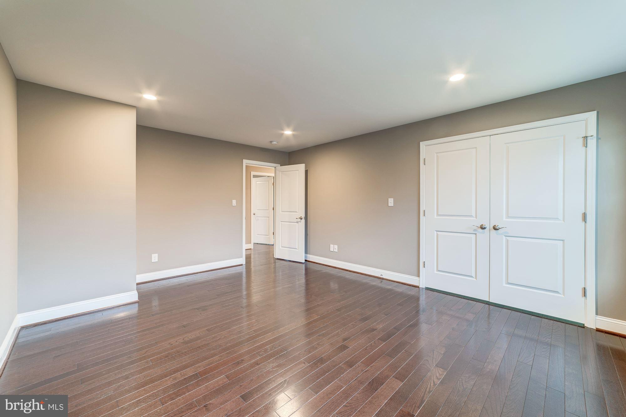 ANNALEE HEIGHTS - Residential