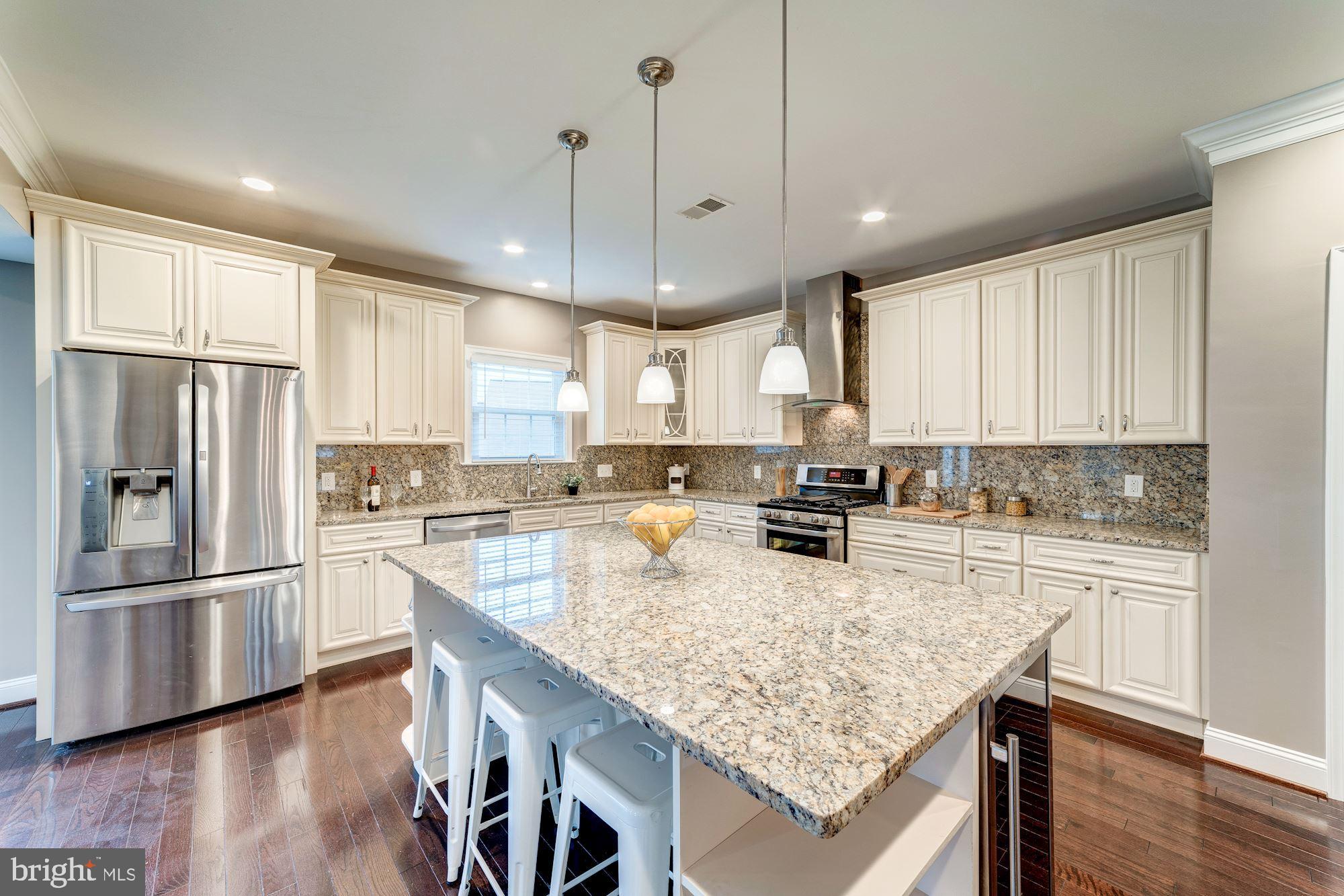 ANNALEE HEIGHTS - Residential