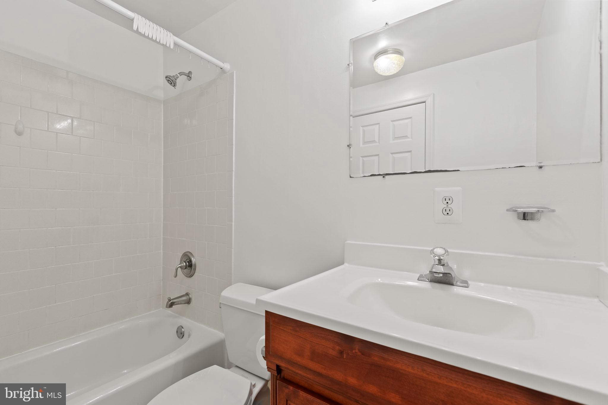 CHAPLINE PLACE - Residential