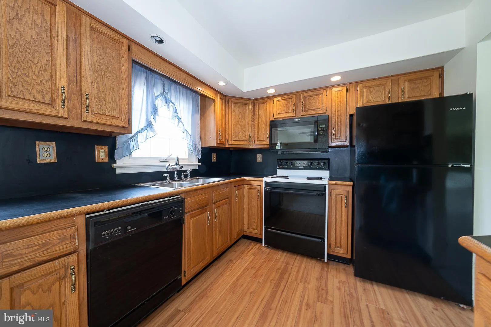 Phoenixville, Pennsylvania 19460, United States, 3 Bedrooms Bedrooms, ,2 BathroomsBathrooms,Residential,Active,147311