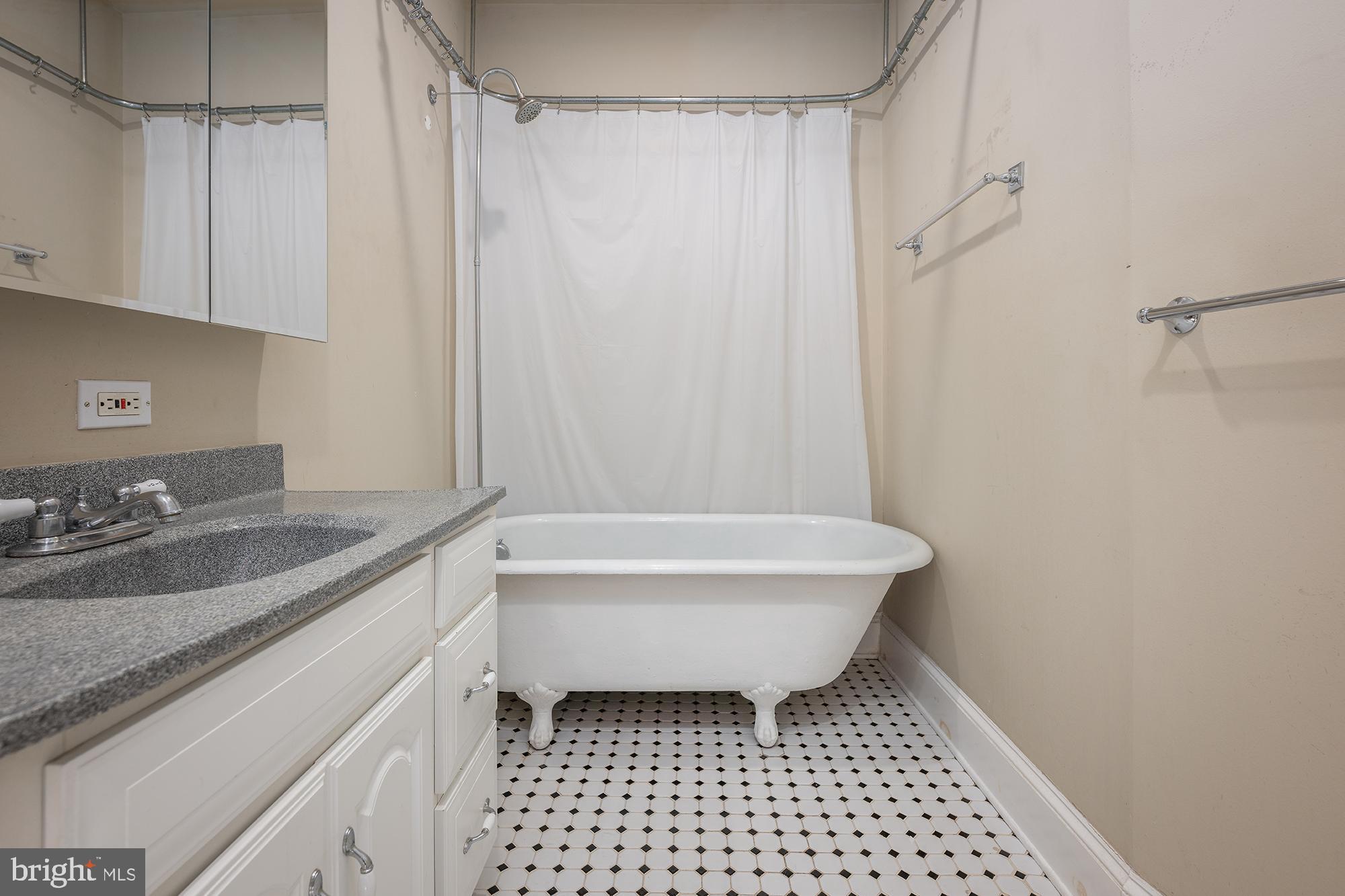 CANTON - Residential Lease